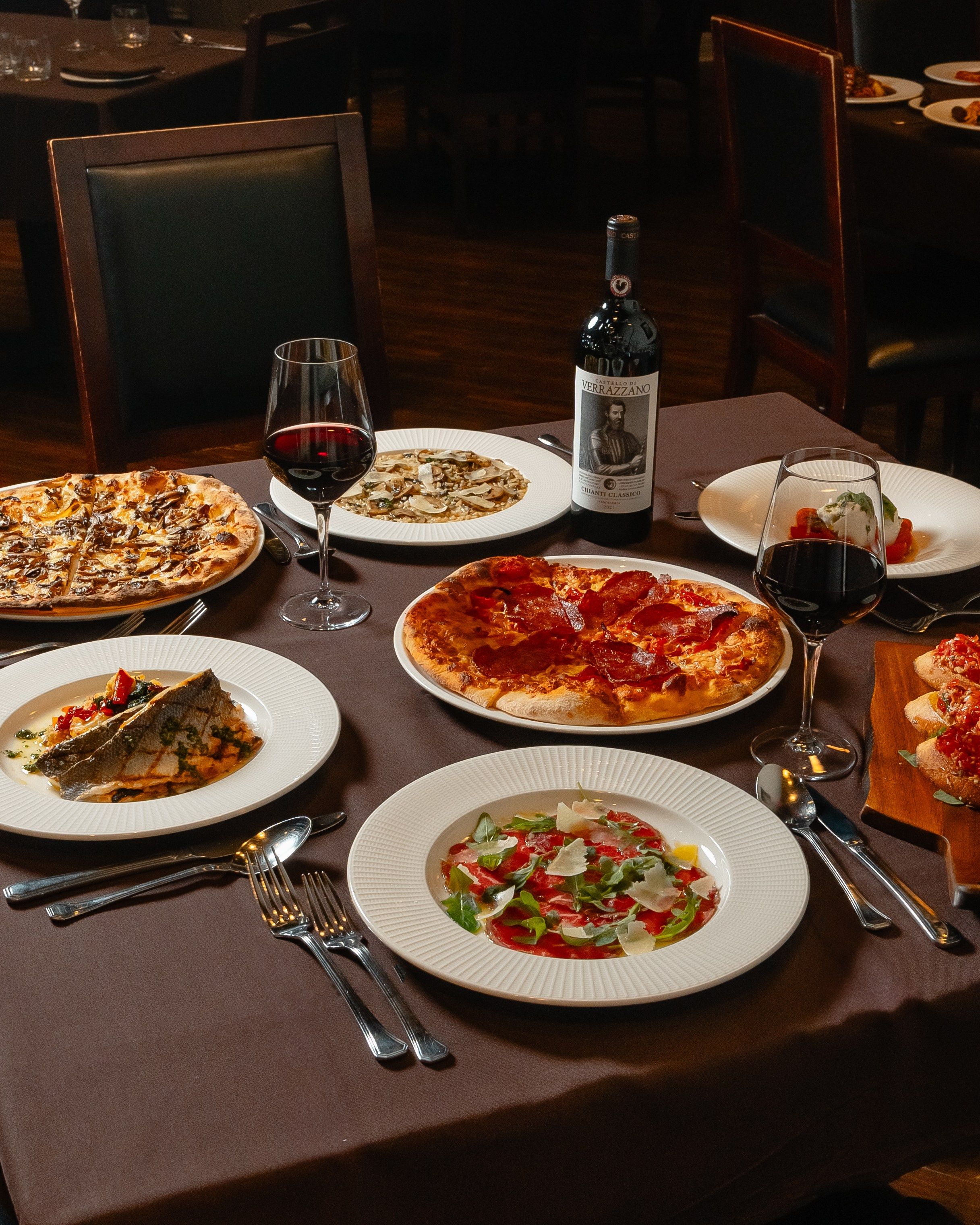 Luna. Welcome to my video and photo world!