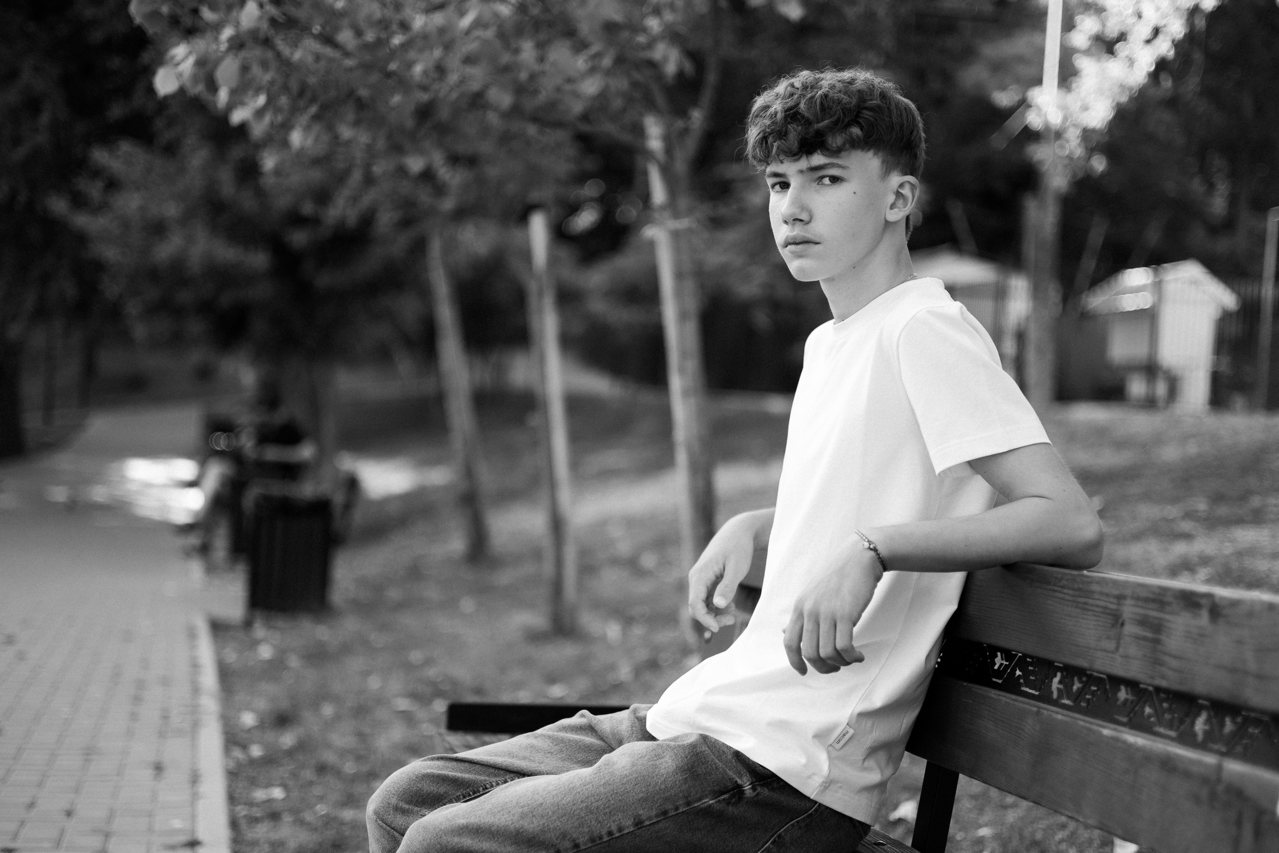 Вечерний Кишинев. Парк вечером в столице Молдовы.