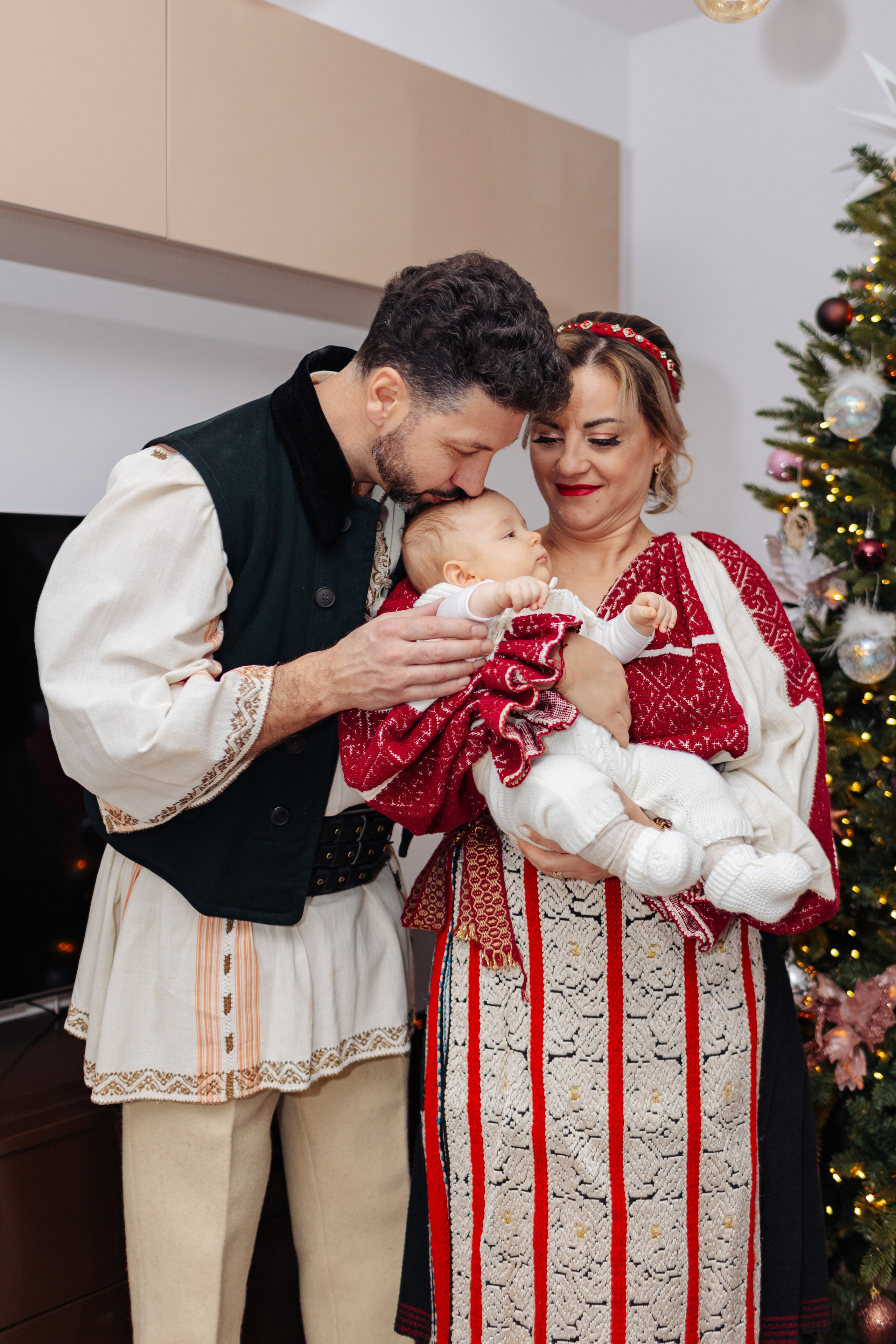 Botezul micuțului Matteo. Cristina Andronache fotograf Brașov fotograf de familie fotograf de nunta Brașov