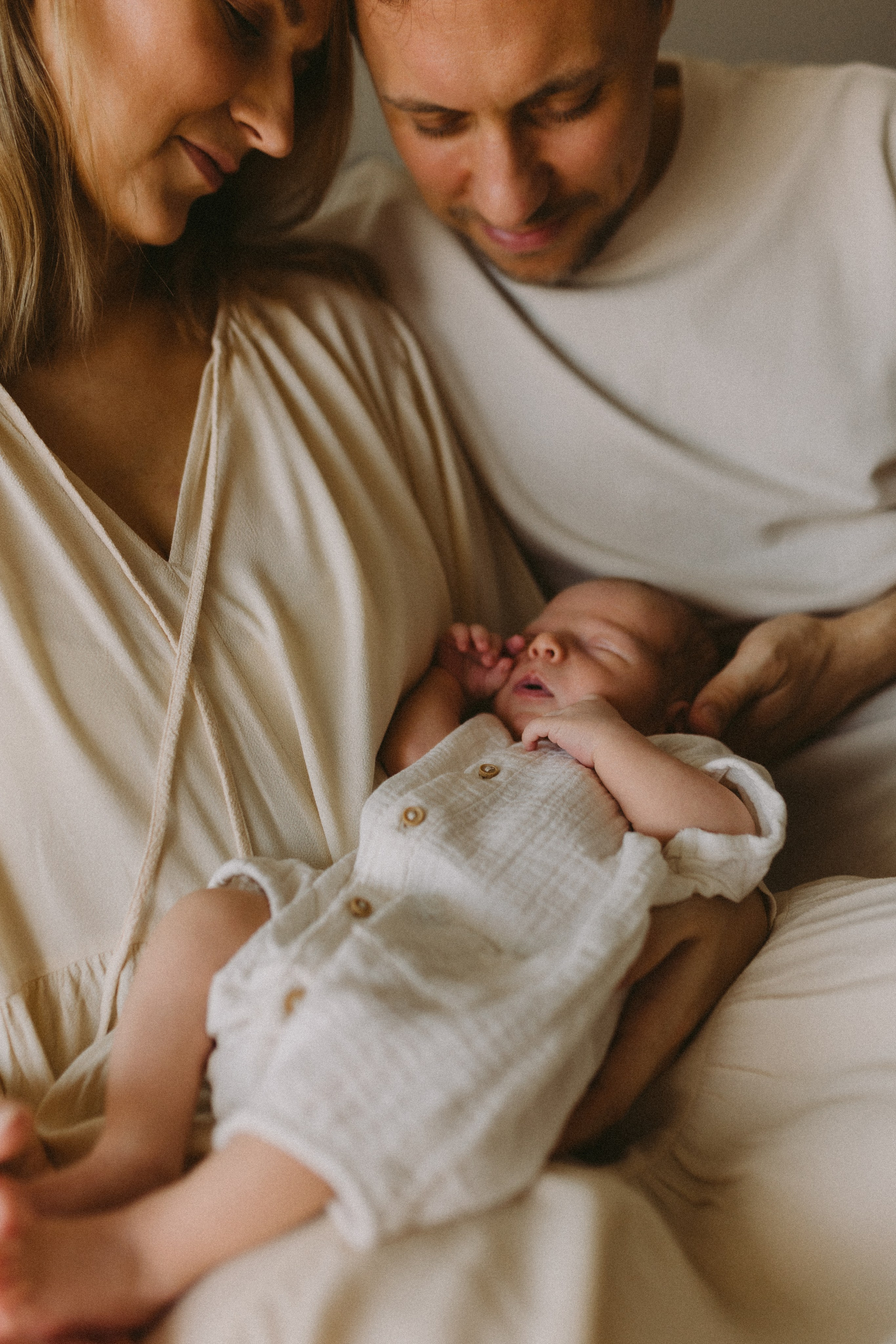 Lifestyle newborn fotosesija | HOME. Vestuvių ir šeimų fotografė Lena Bondarenko / belove photo