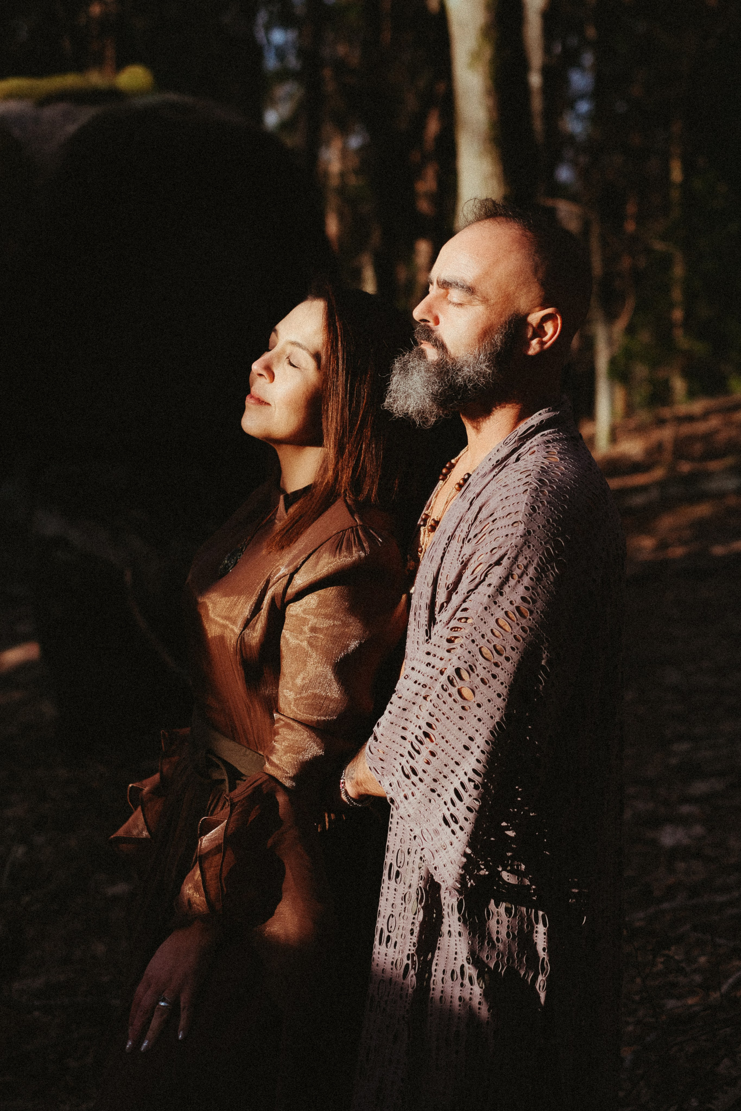 Free spirited pre wedding photography in Portuguese woodland