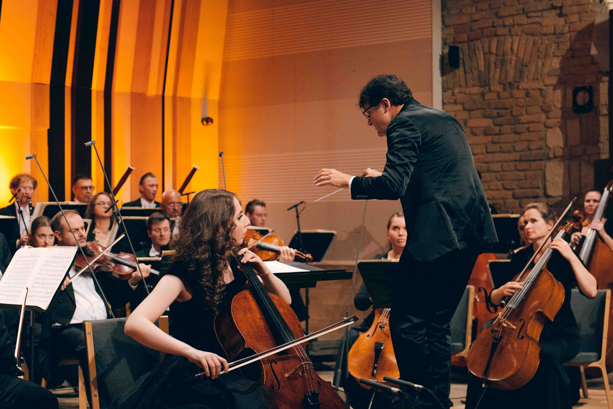 BUDAPEST MUSIC CENTER. Wedding&Event photographer Ismail Rzayev in Baku