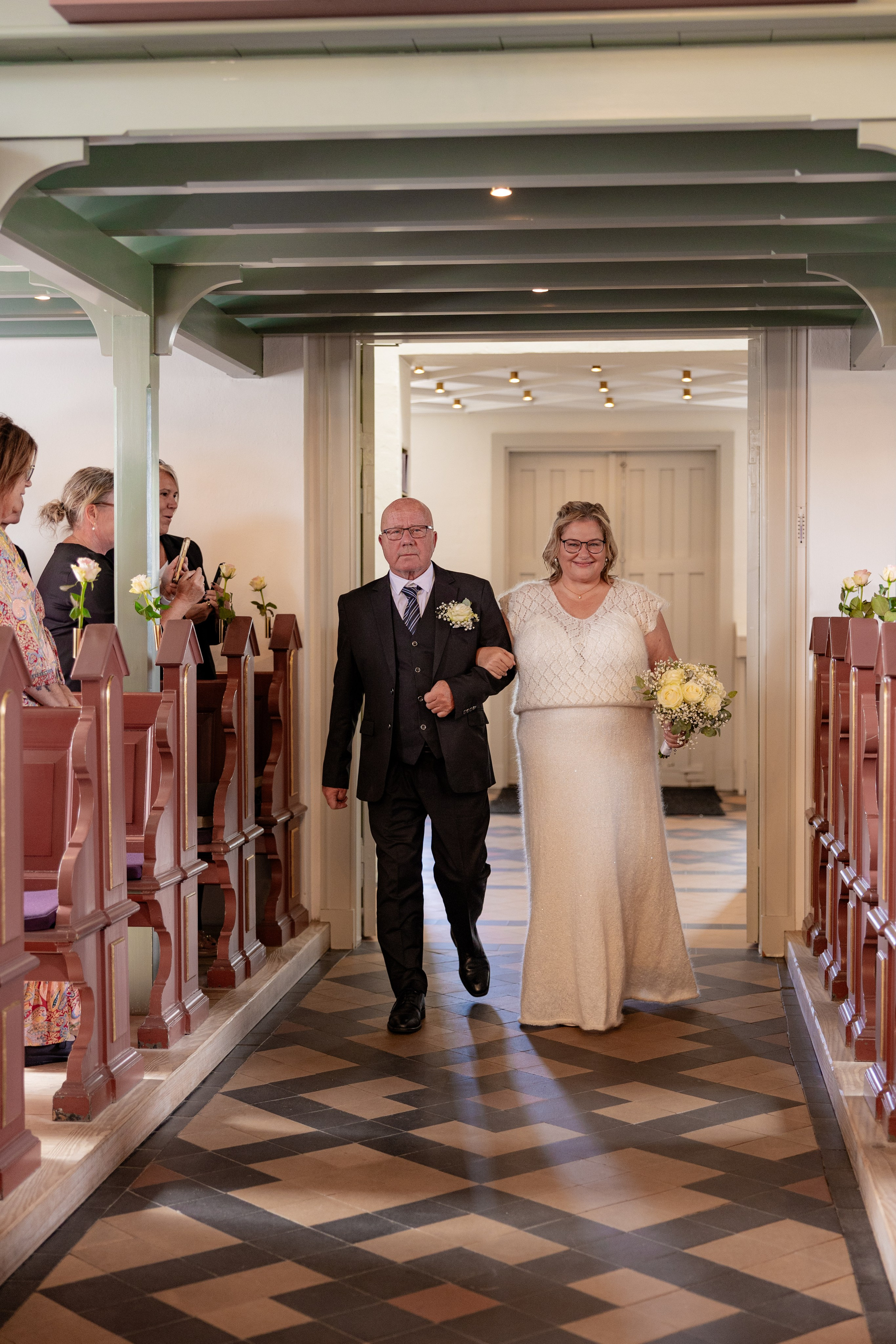 Solfrid & Allan. Bryllupsfotograf & Fotograf i Herning | MediaPro