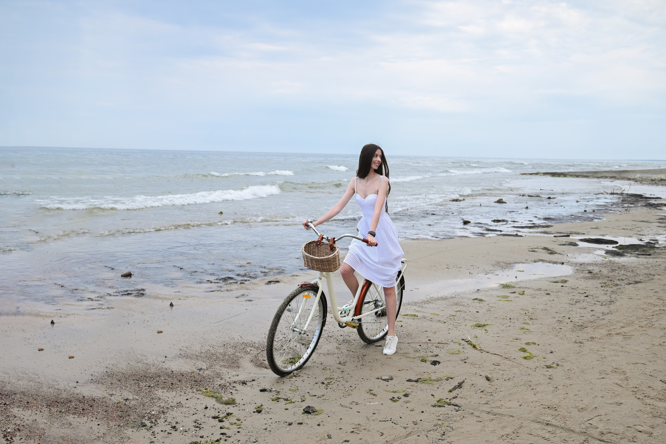 Love photography story on the riva of the see