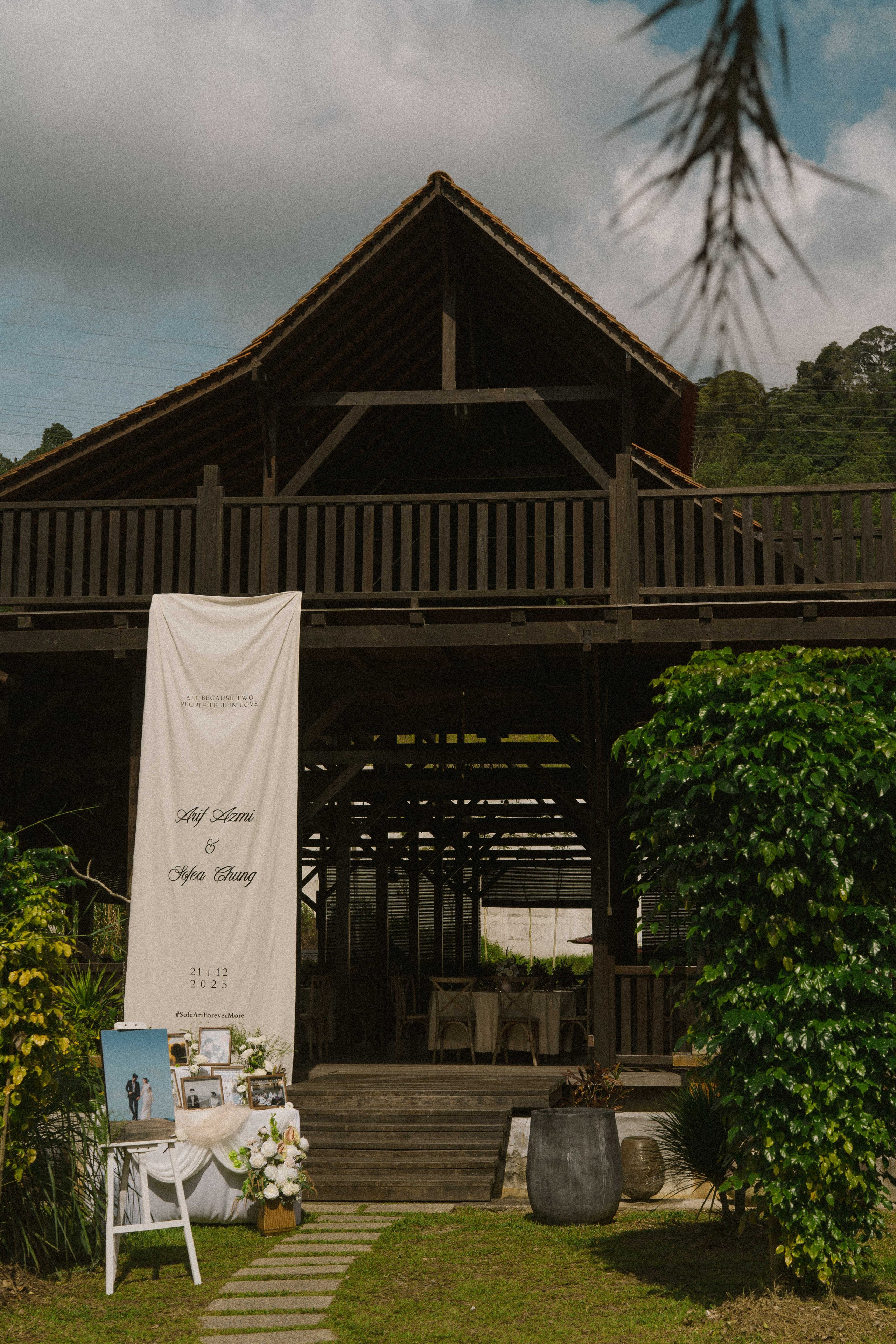ARIF & SOFY. Visualdiaries photography