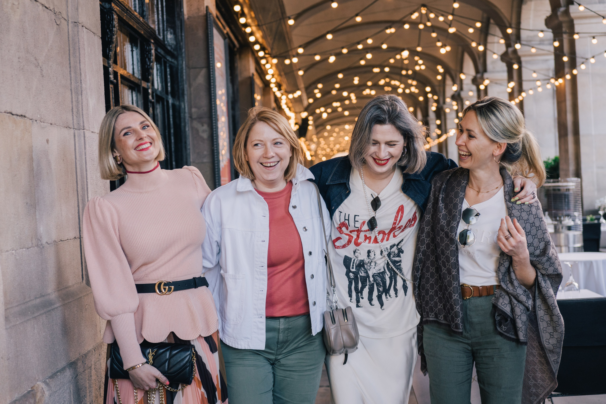Yulia and friends. Photographer Kristina Dorina