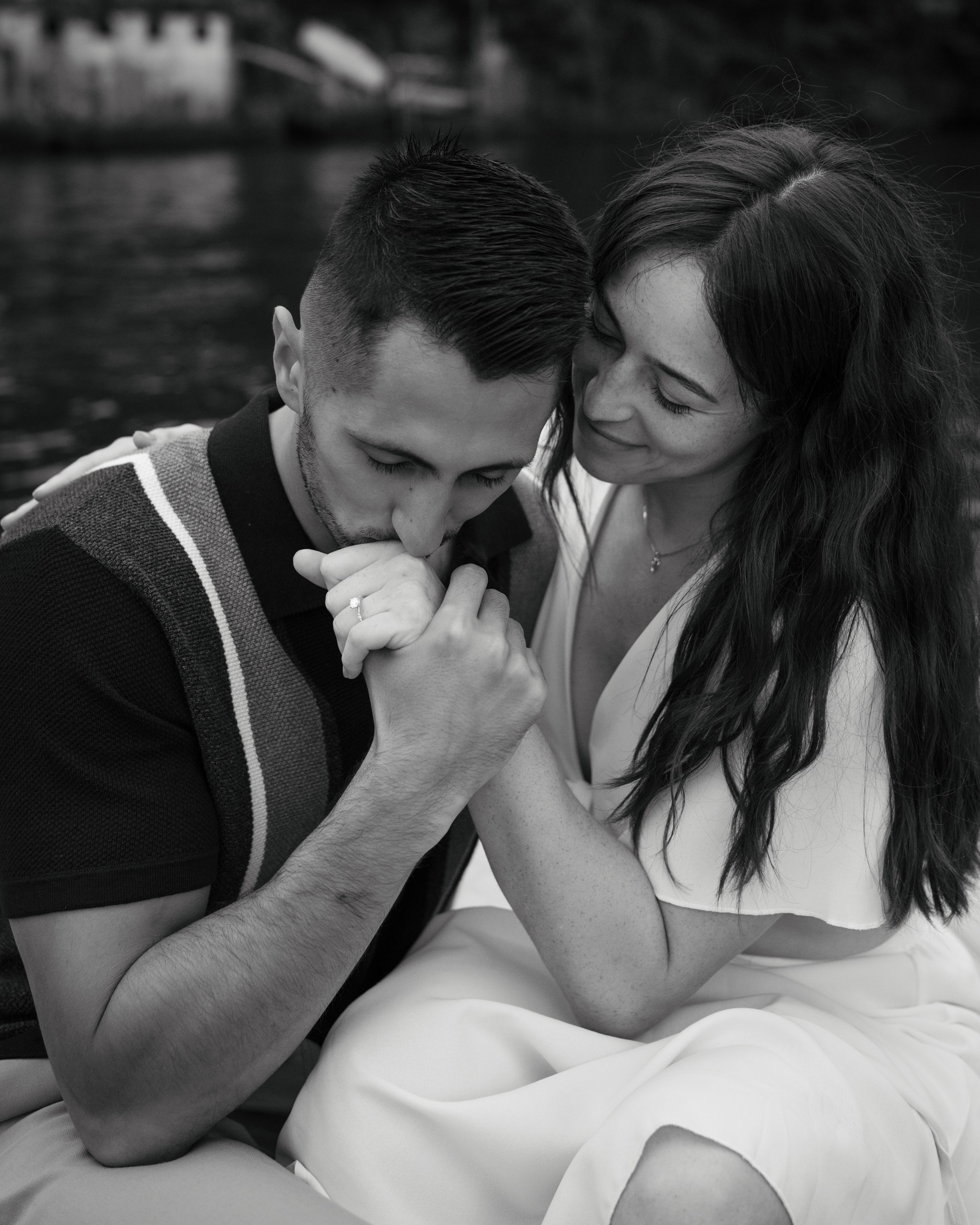 Boat proposal. Fotografo matrimonio Lago di Como Ferrari Media Production