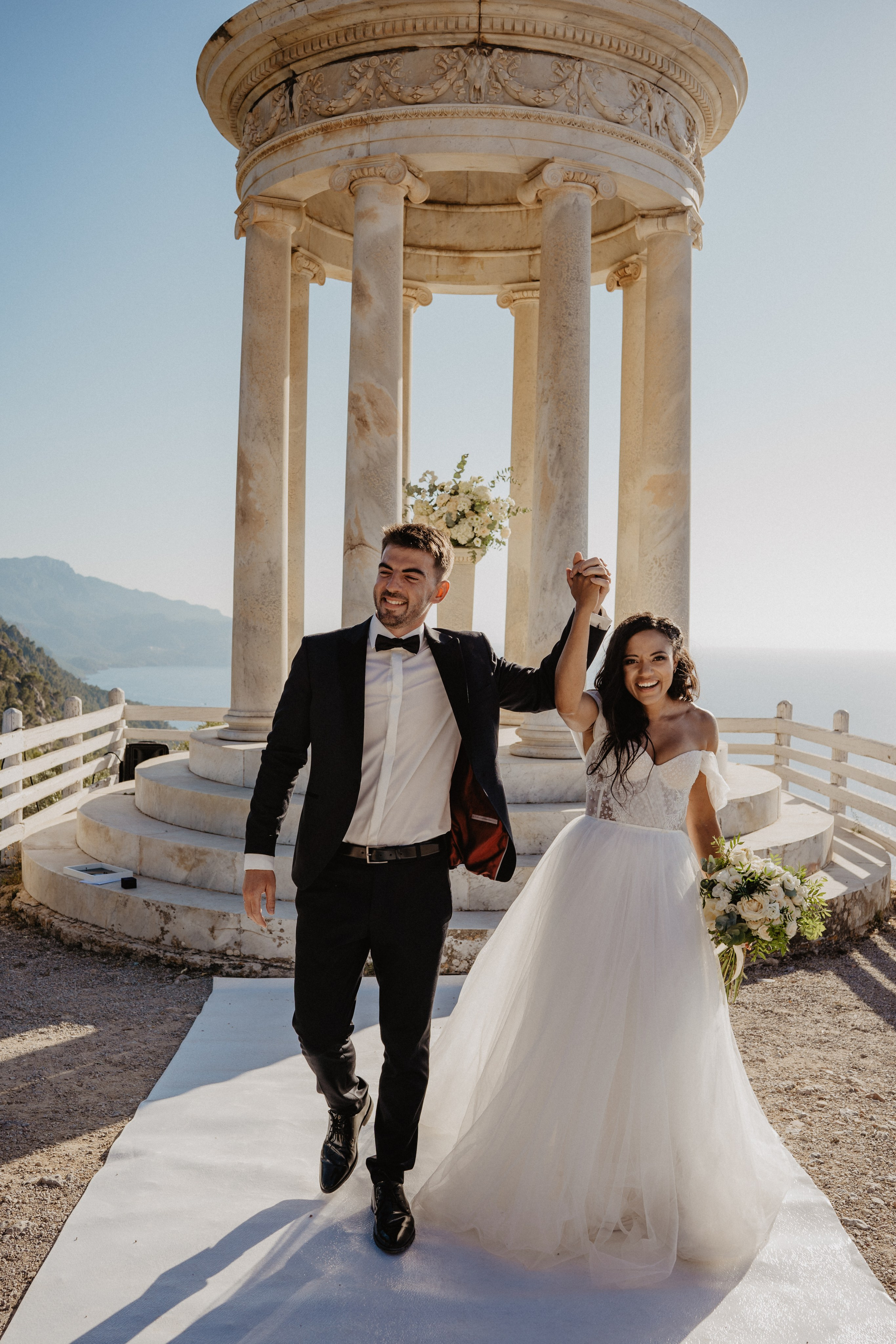 Wedding Ceremony in Son Marroig with Floriane et Timothee. Wedding Celebrant in Mallorca Iban Collin