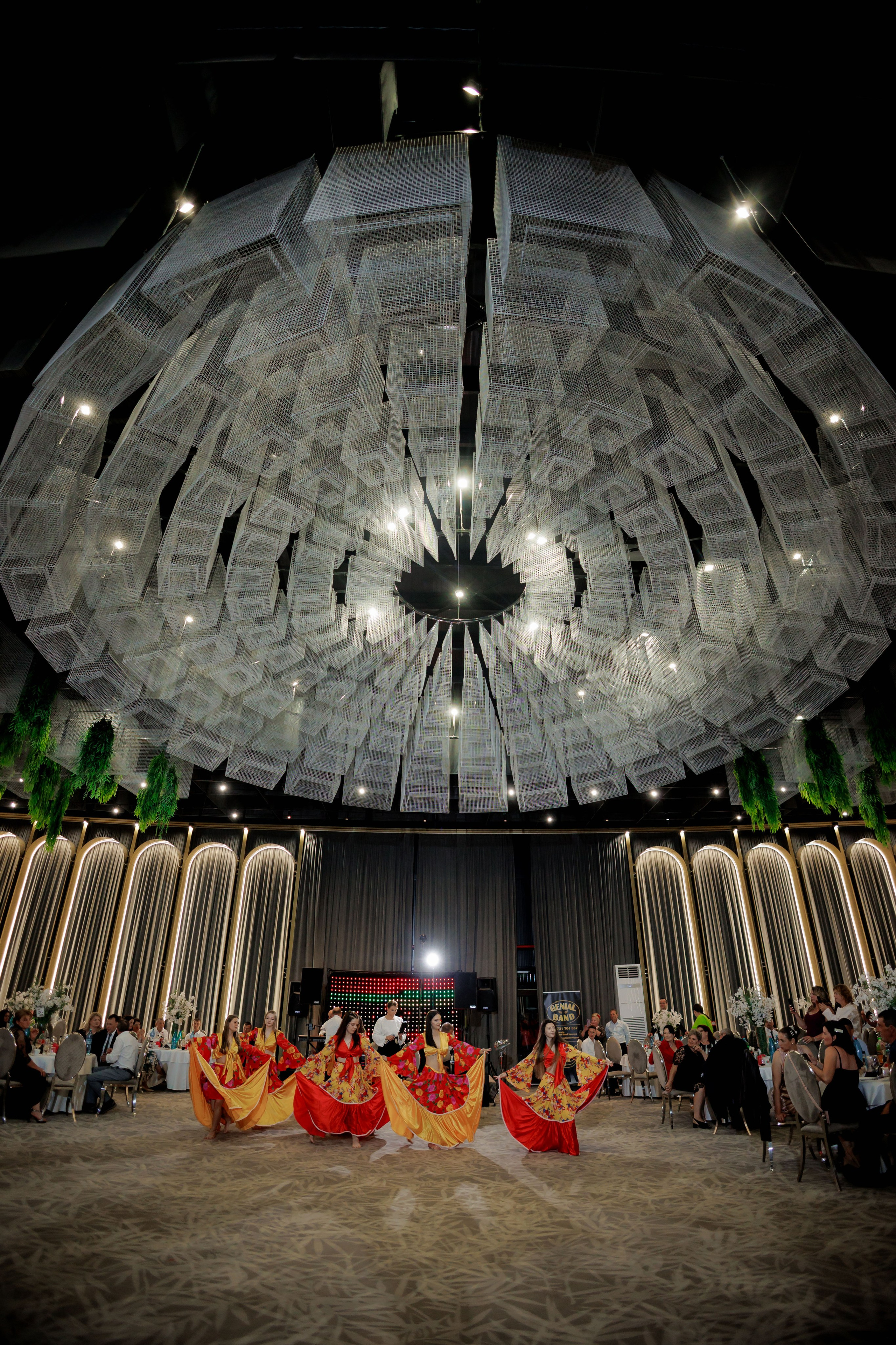 Nunta Nicoleta & Răzvan | Fotografie & Videografie Profesională. Servicii foto-video profesionale, pentru momente de neuitat