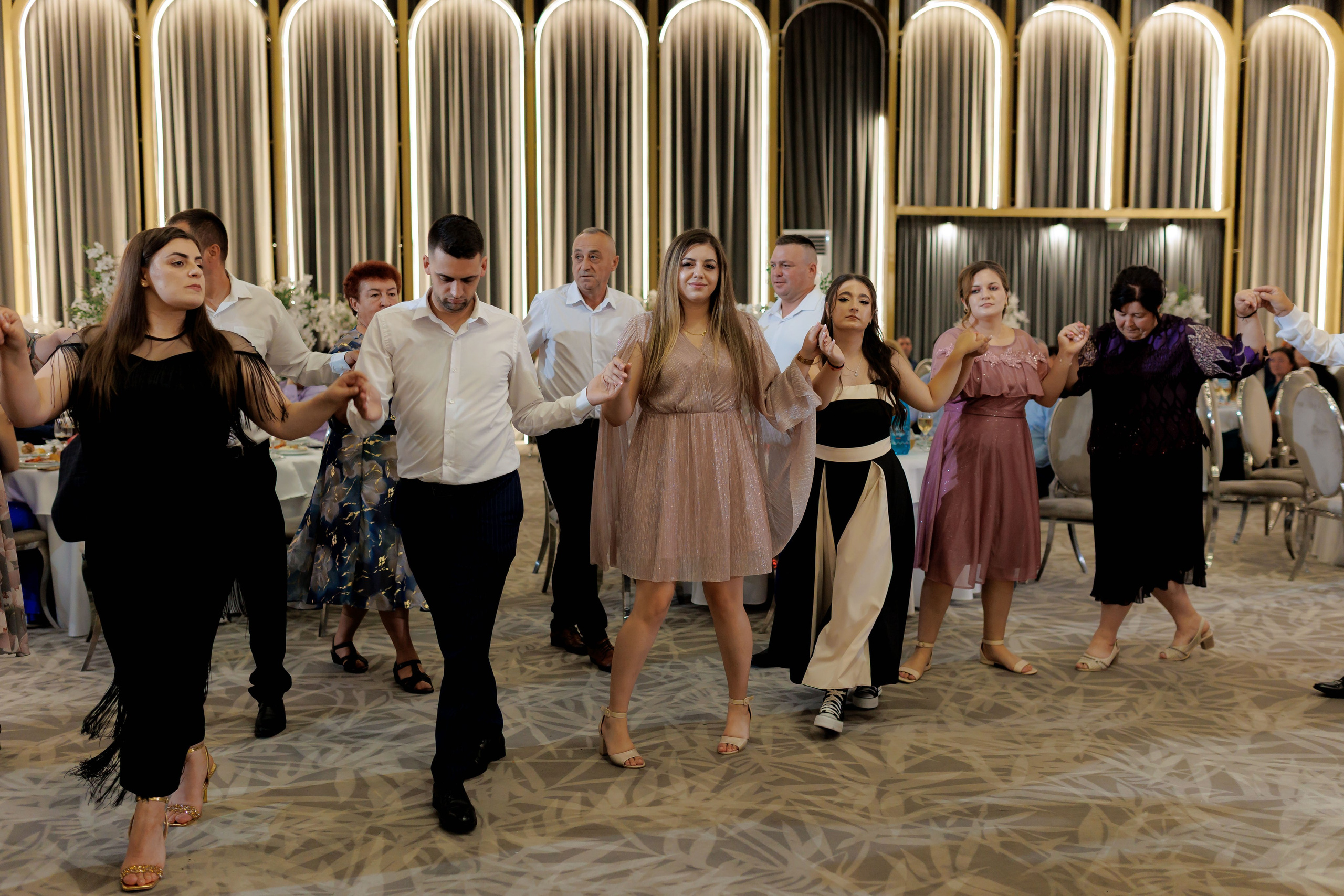 Nunta Nicoleta & Răzvan | Fotografie & Videografie Profesională. Servicii foto-video profesionale, pentru momente de neuitat