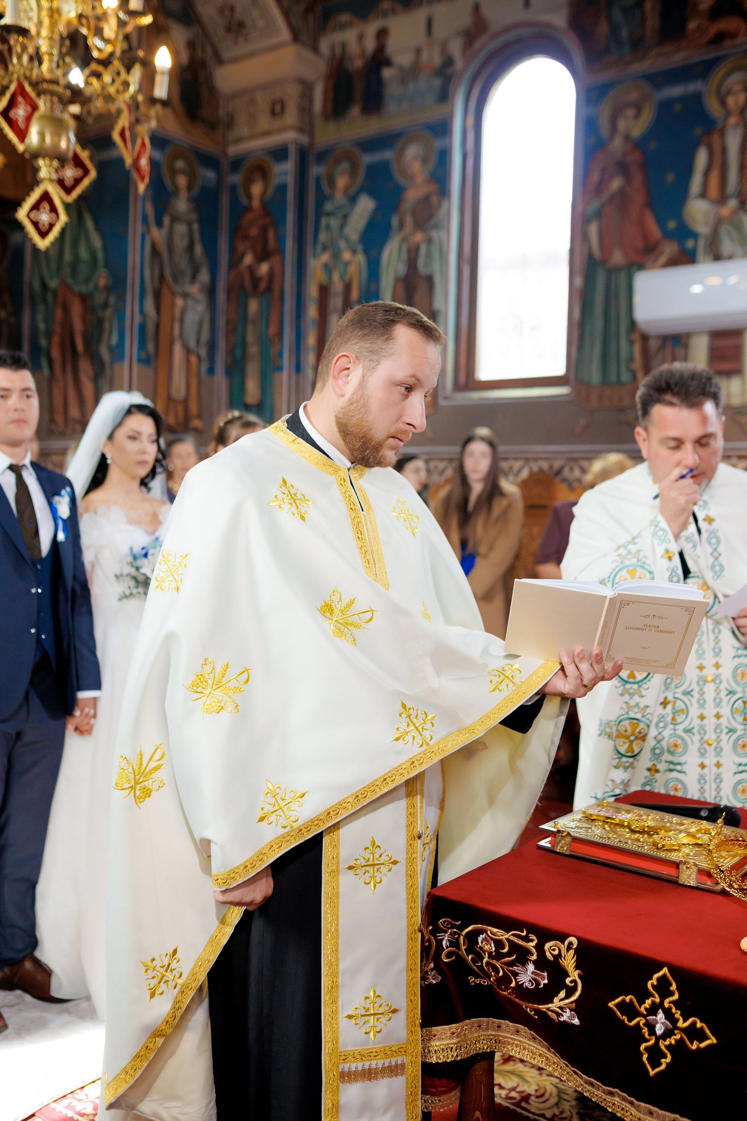 Loredana & Emilian – Ziua Nunții | Videografie - fotografie Botez Suceava, Iași, Botoșani. Servicii foto-video profesionale, pentru momente de neuitat