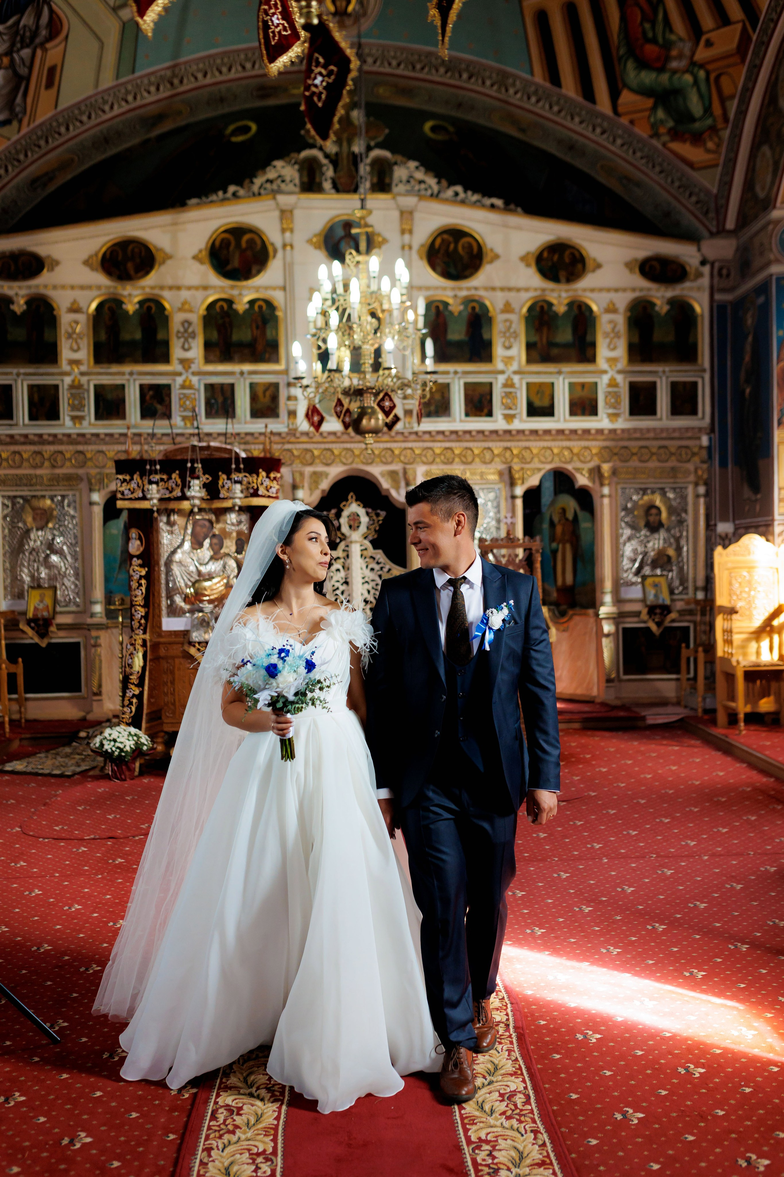 Loredana & Emilian – Ziua Nunții | Videografie - fotografie Botez Suceava, Iași, Botoșani. Servicii foto-video profesionale, pentru momente de neuitat