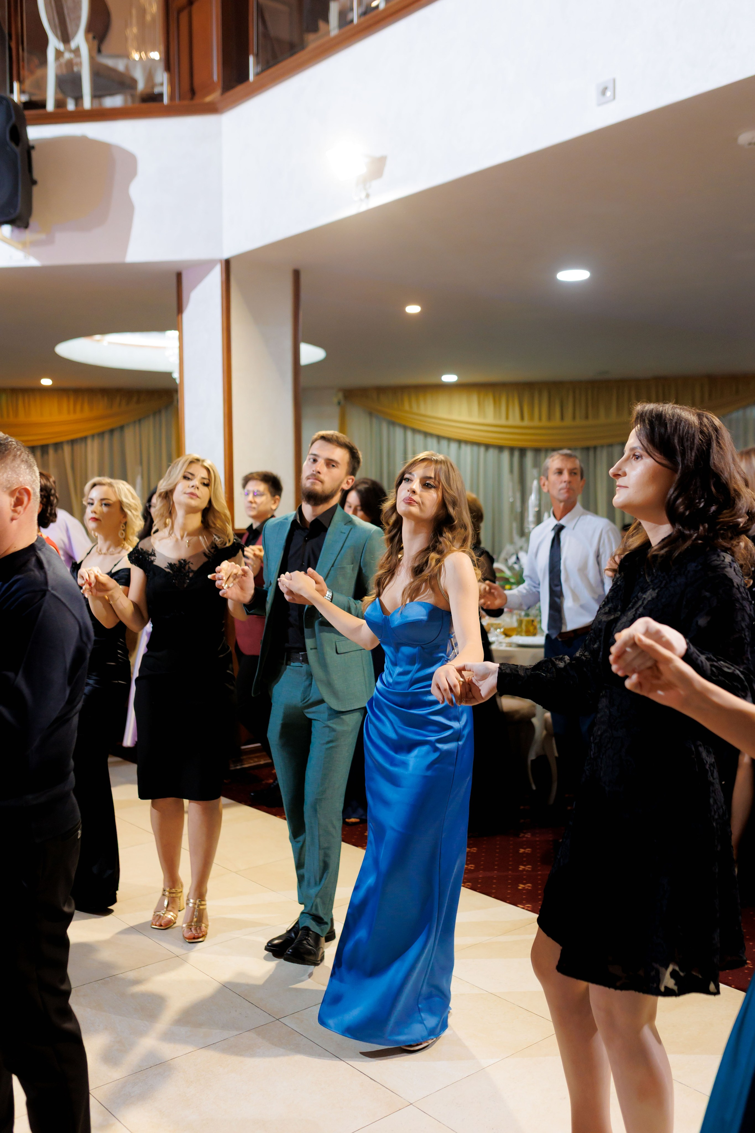 Loredana & Emilian – Ziua Nunții | Videografie - fotografie Botez Suceava, Iași, Botoșani. Servicii foto-video profesionale, pentru momente de neuitat