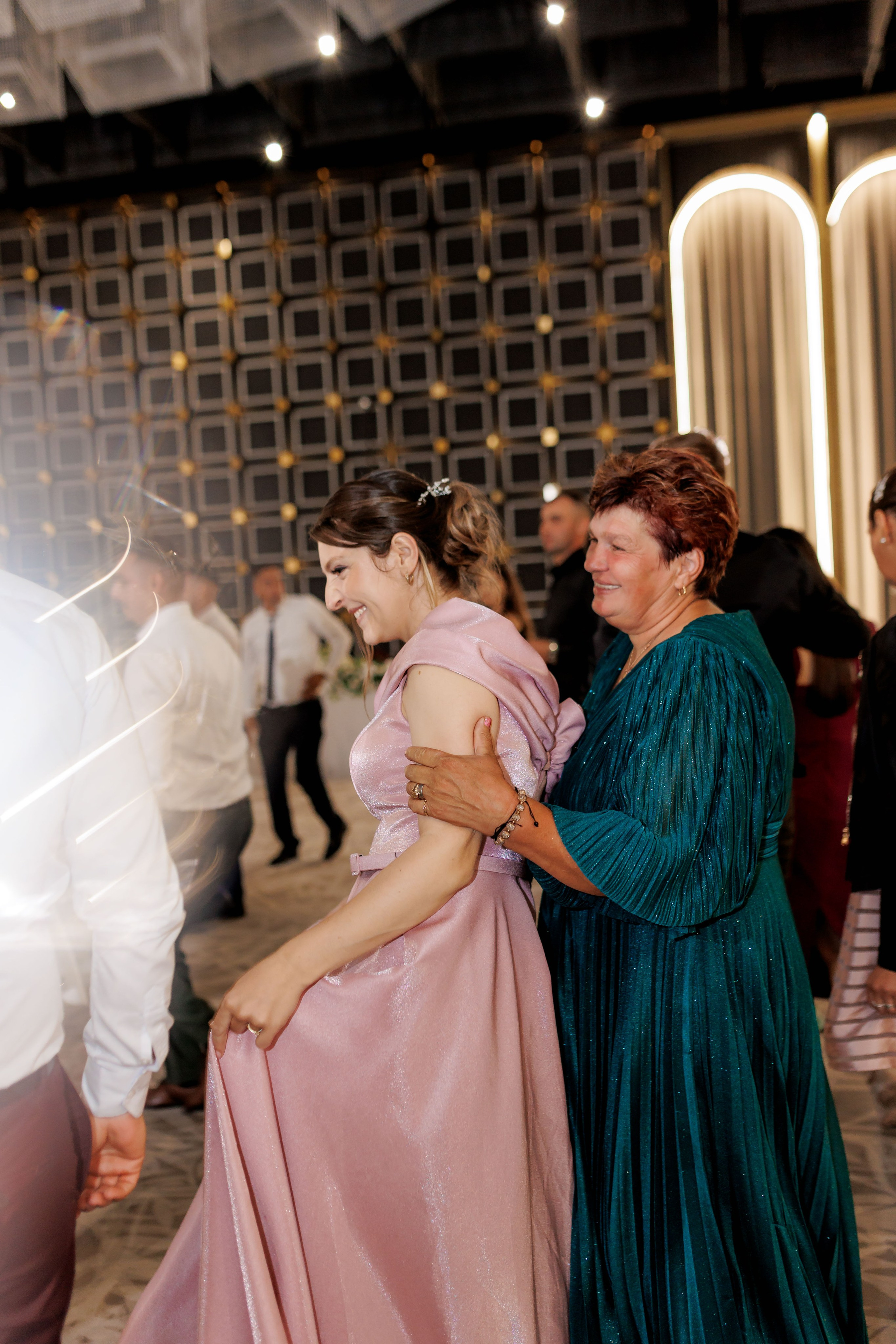 Nunta Nicoleta & Răzvan | Fotografie & Videografie Profesională. Servicii foto-video profesionale, pentru momente de neuitat