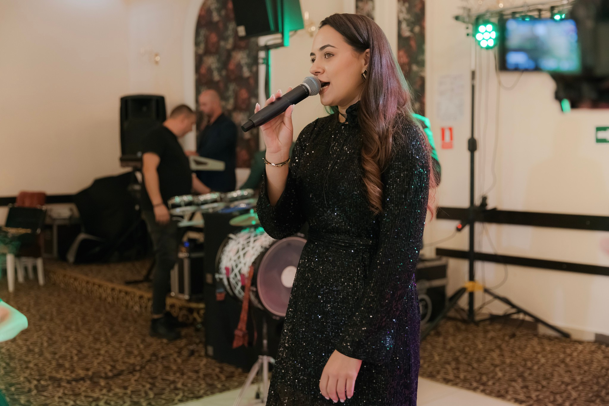 Mihai & Oana. Servicii foto-video profesionale, pentru momente de neuitat