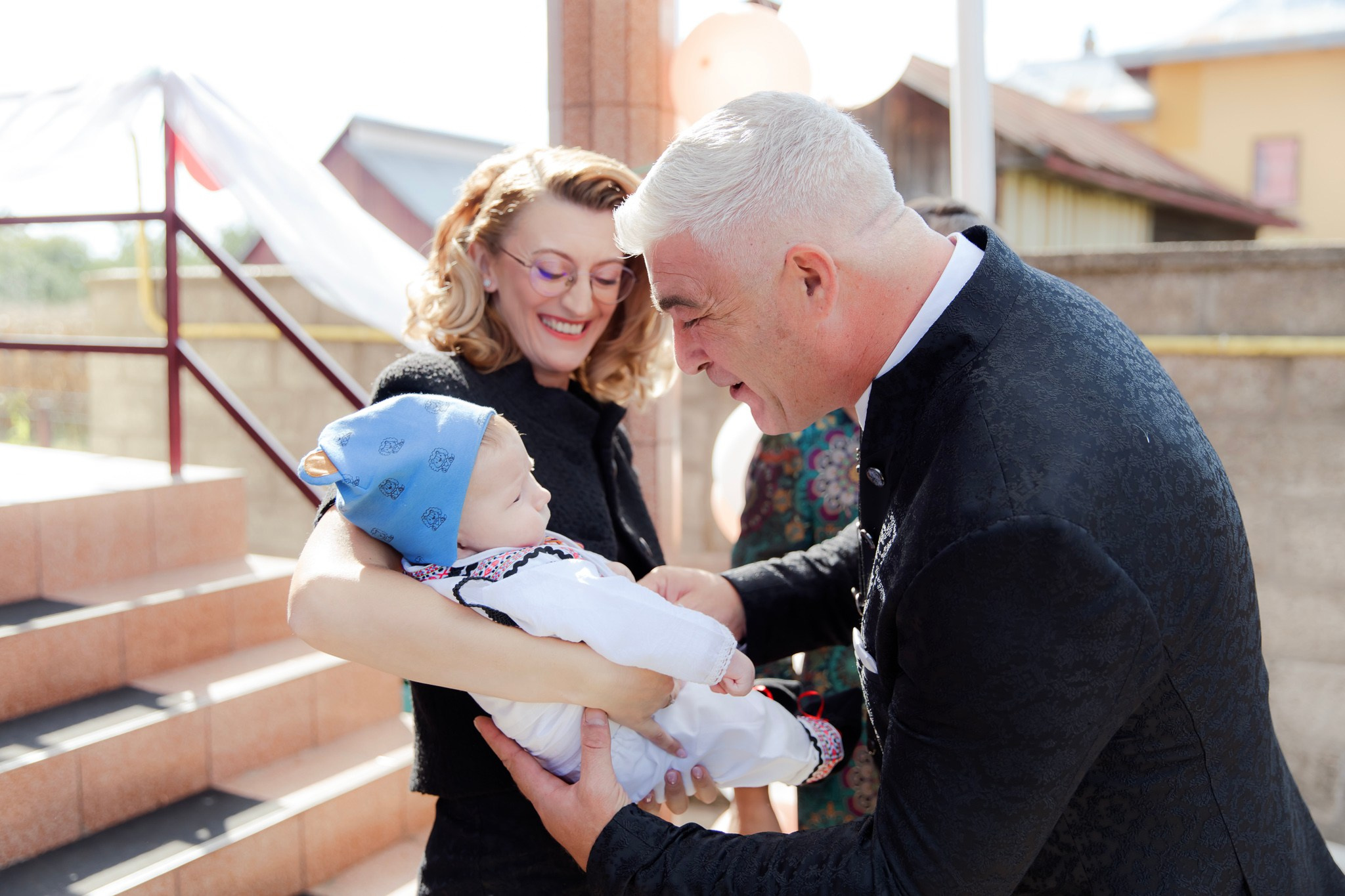 Mihai & Oana. Servicii foto-video profesionale, pentru momente de neuitat