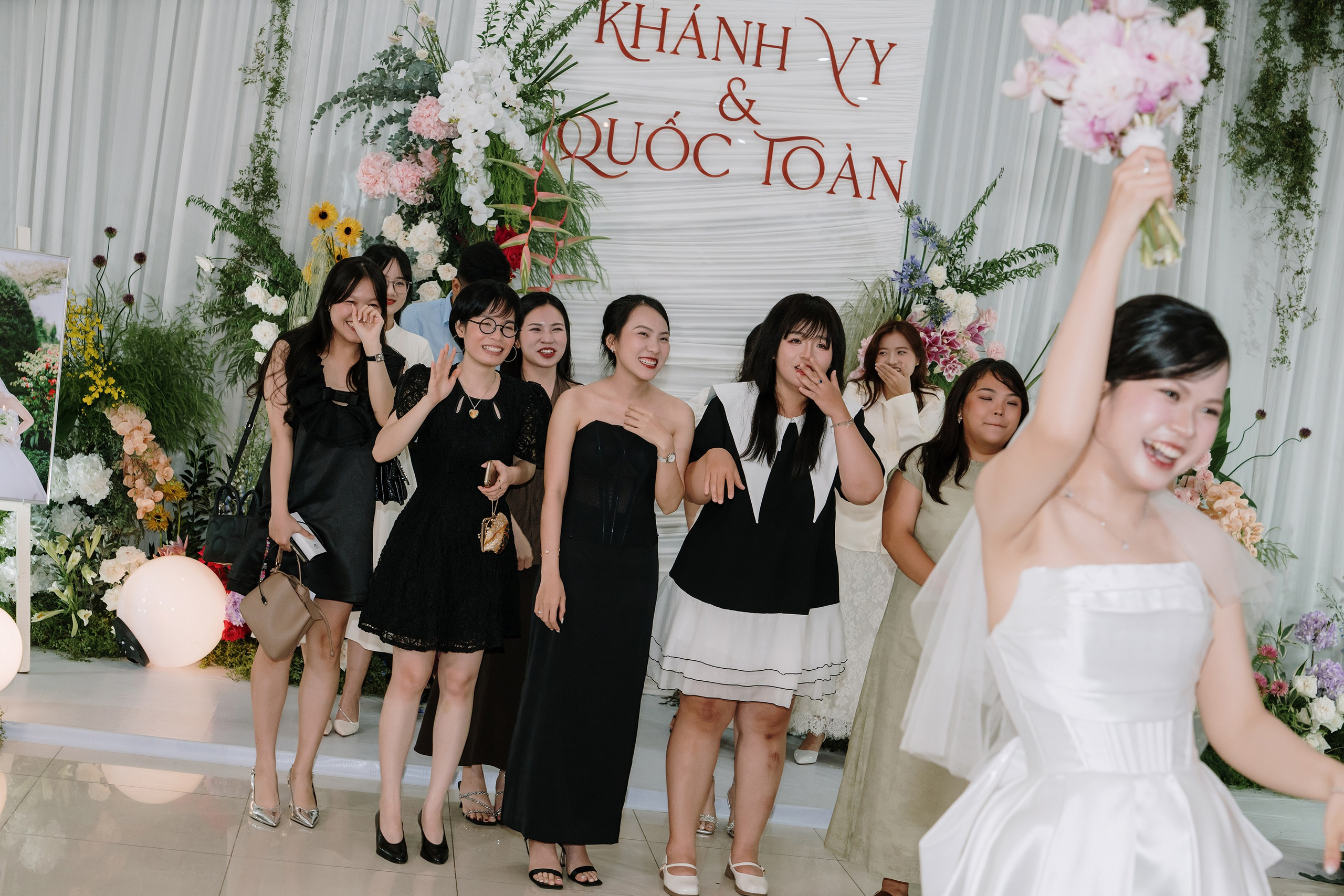 TOAN & VY / Wedding Journalism. Saigon Wedding Present | Art Beyond Moments
