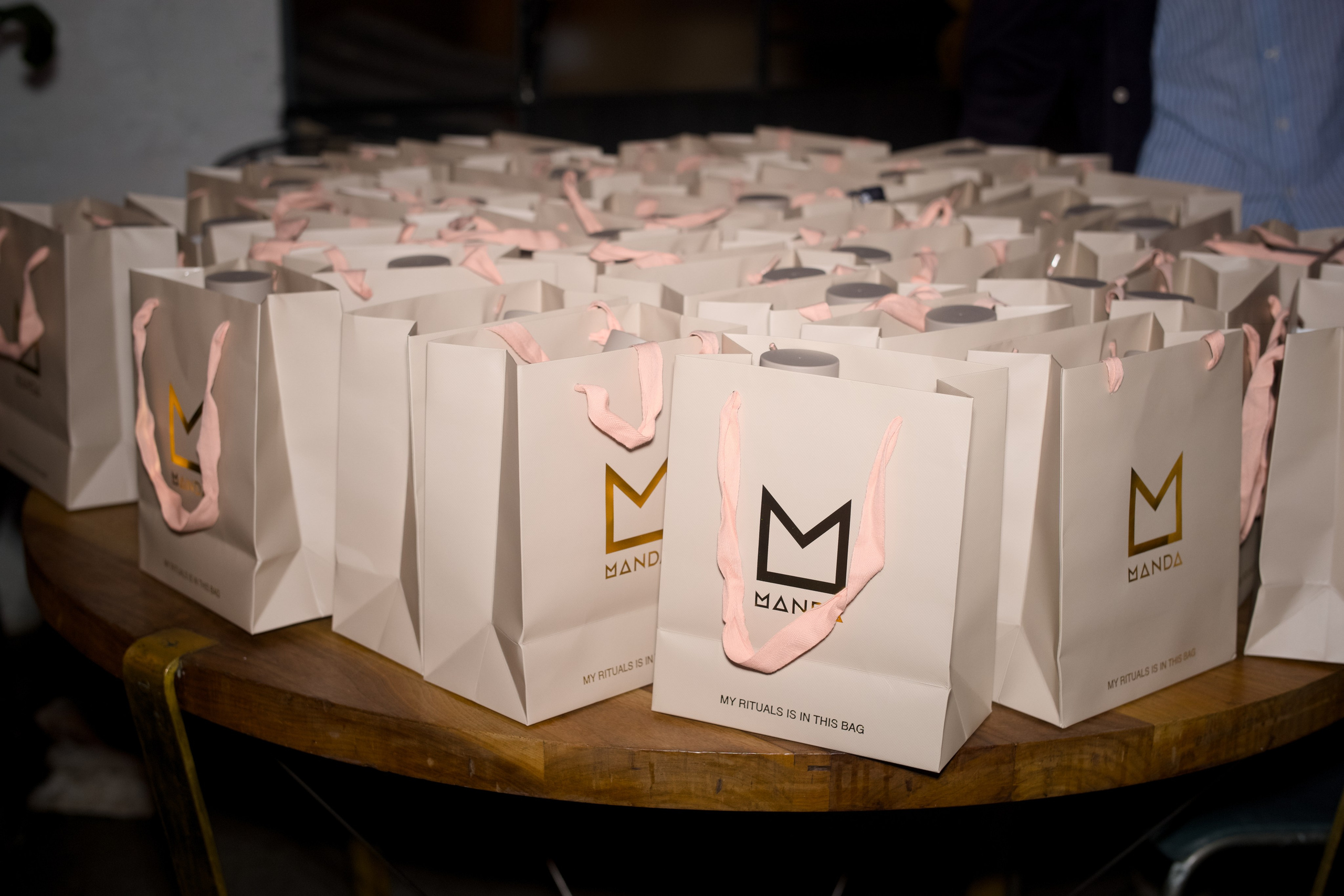 Bedrift. Foto som Kunst. Anastasia Majestic Kunstkaper, Make-up Artist, Stylist