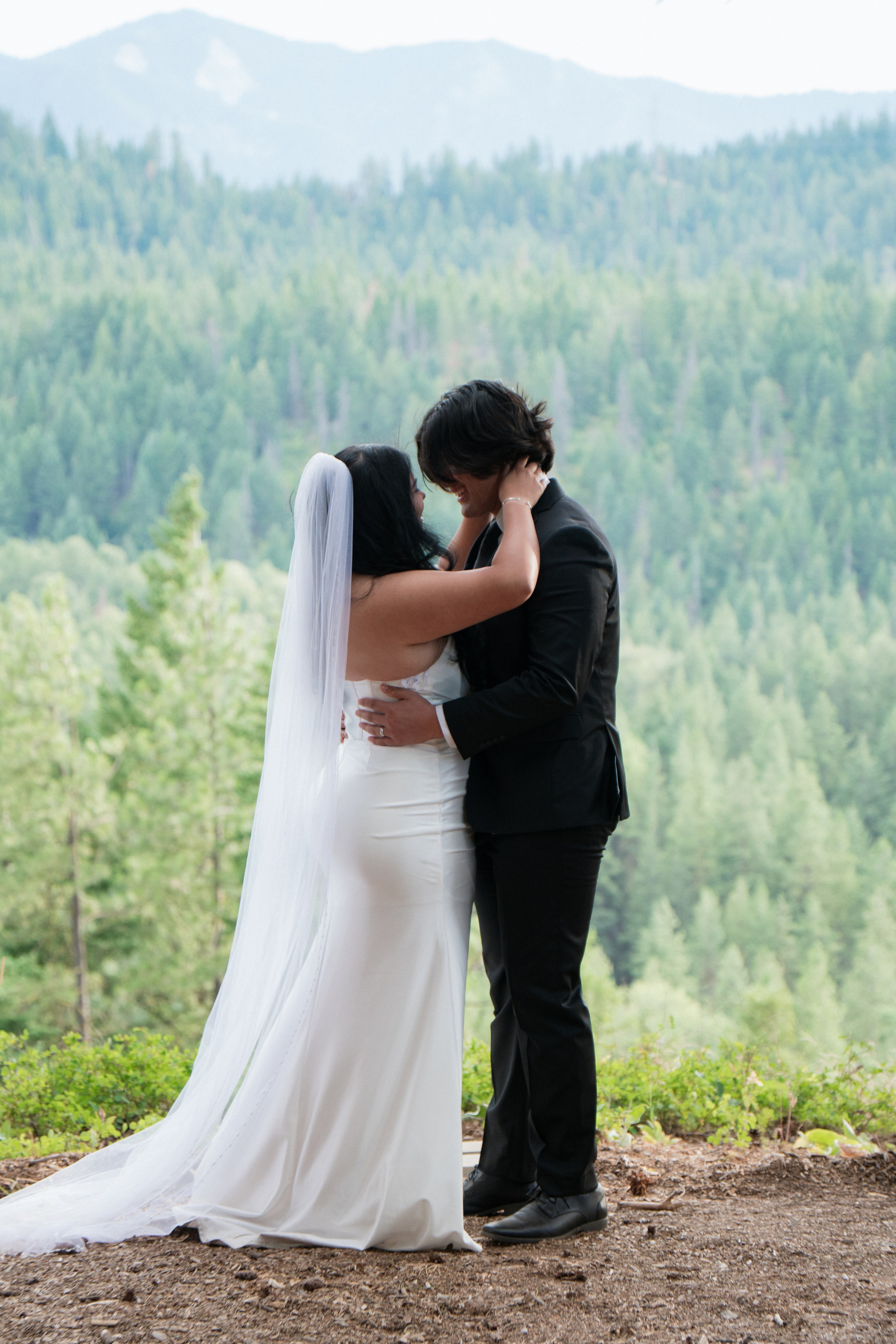 Guilianna and Jay | Intimate Wedding. Photographer in Washington Sophia D