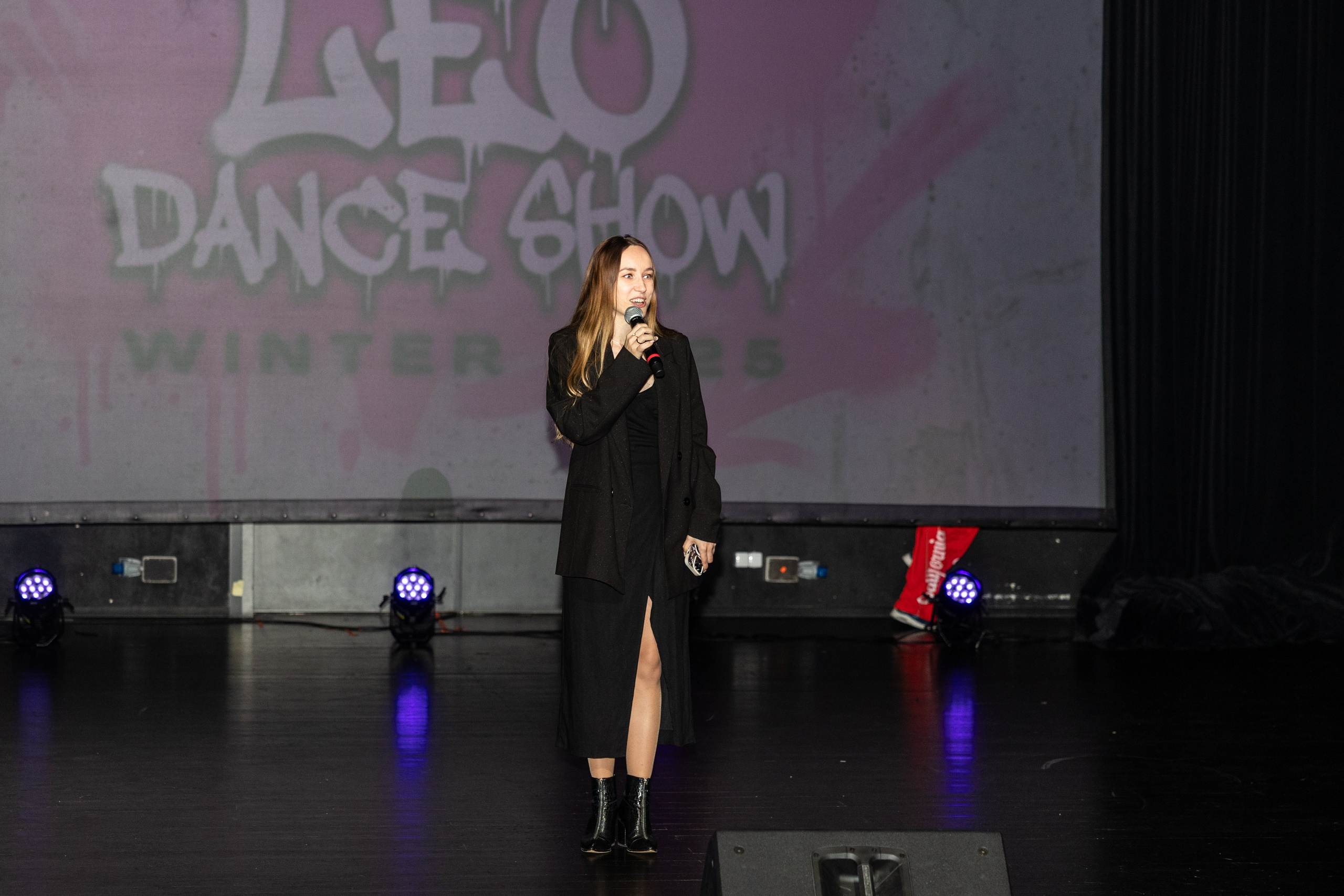 LEO DANCE SHOW WINTER 2025. Семейный и детский фотограф в Варшаве Мила Бобровская