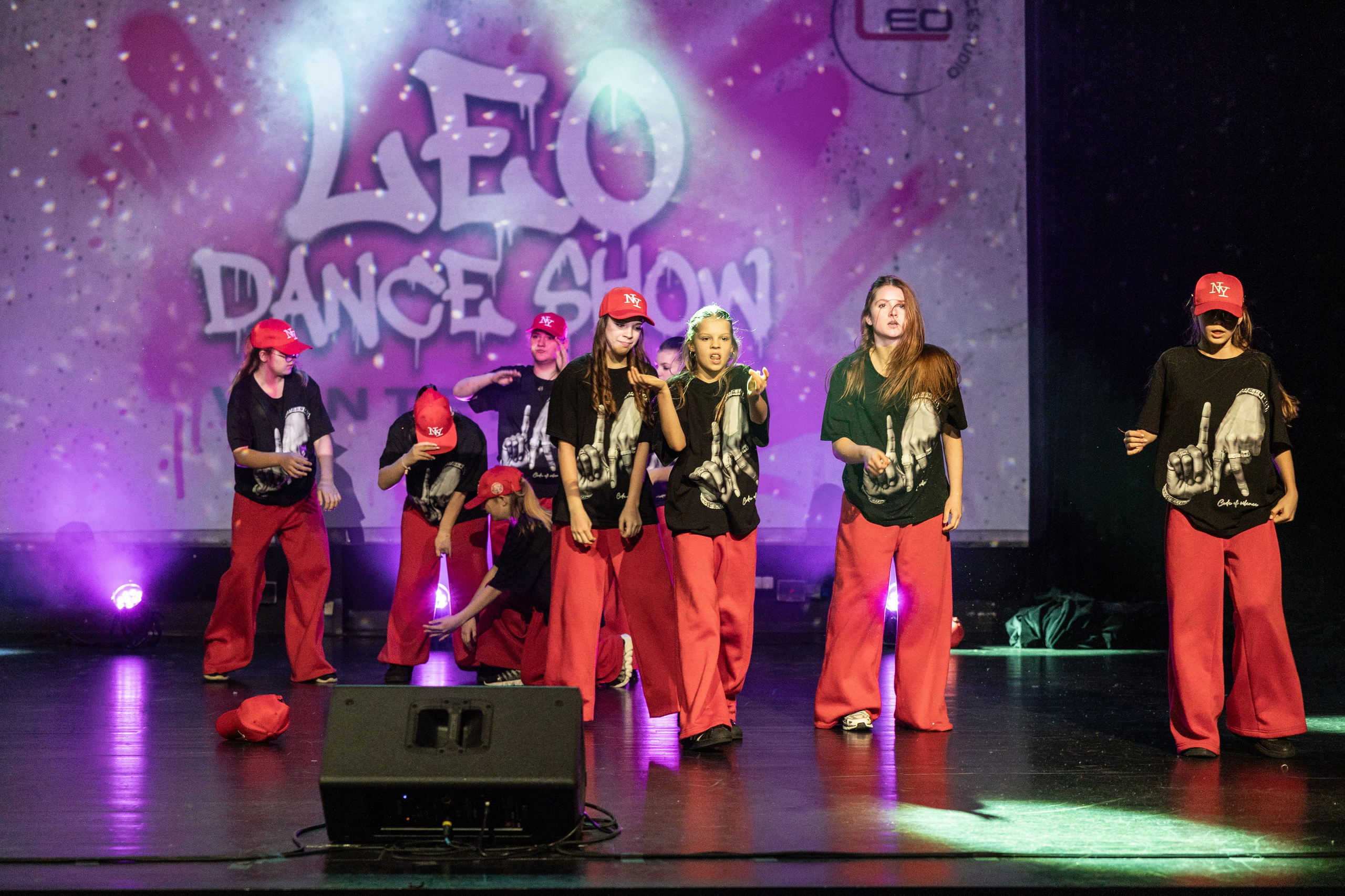 LEO DANCE SHOW WINTER 2025. Семейный и детский фотограф в Варшаве Мила Бобровская