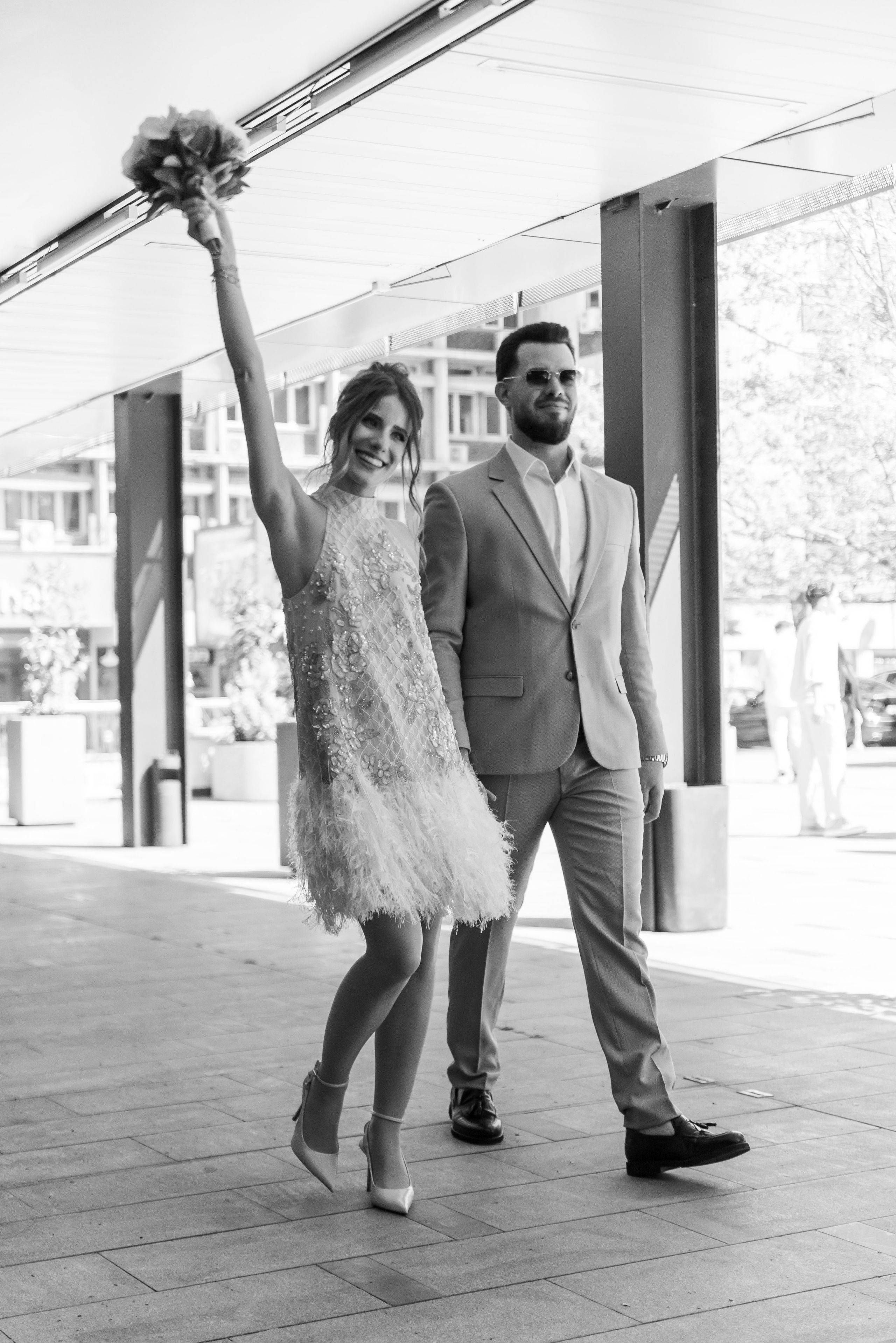 Cununie civilă piața Amzei. Wedding photographer from Bucharest Eugen Elisei