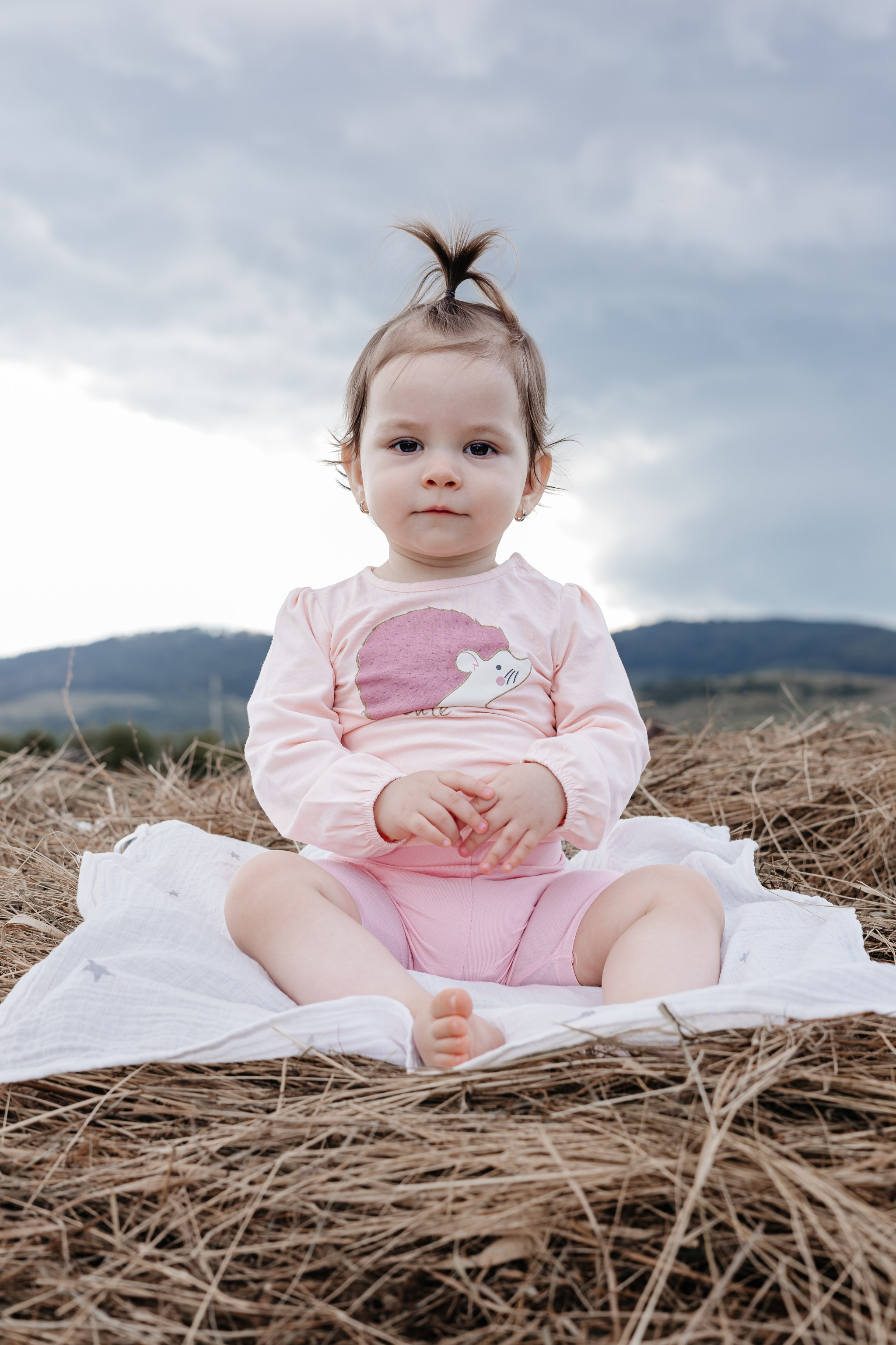 Anișor. Fotograf Profesionist Piatra Neamț, Roman, Târgu Neamț, Bicaz, Neamț | Studio, Nuntă, Botez, Eveniment | FotoACTIV