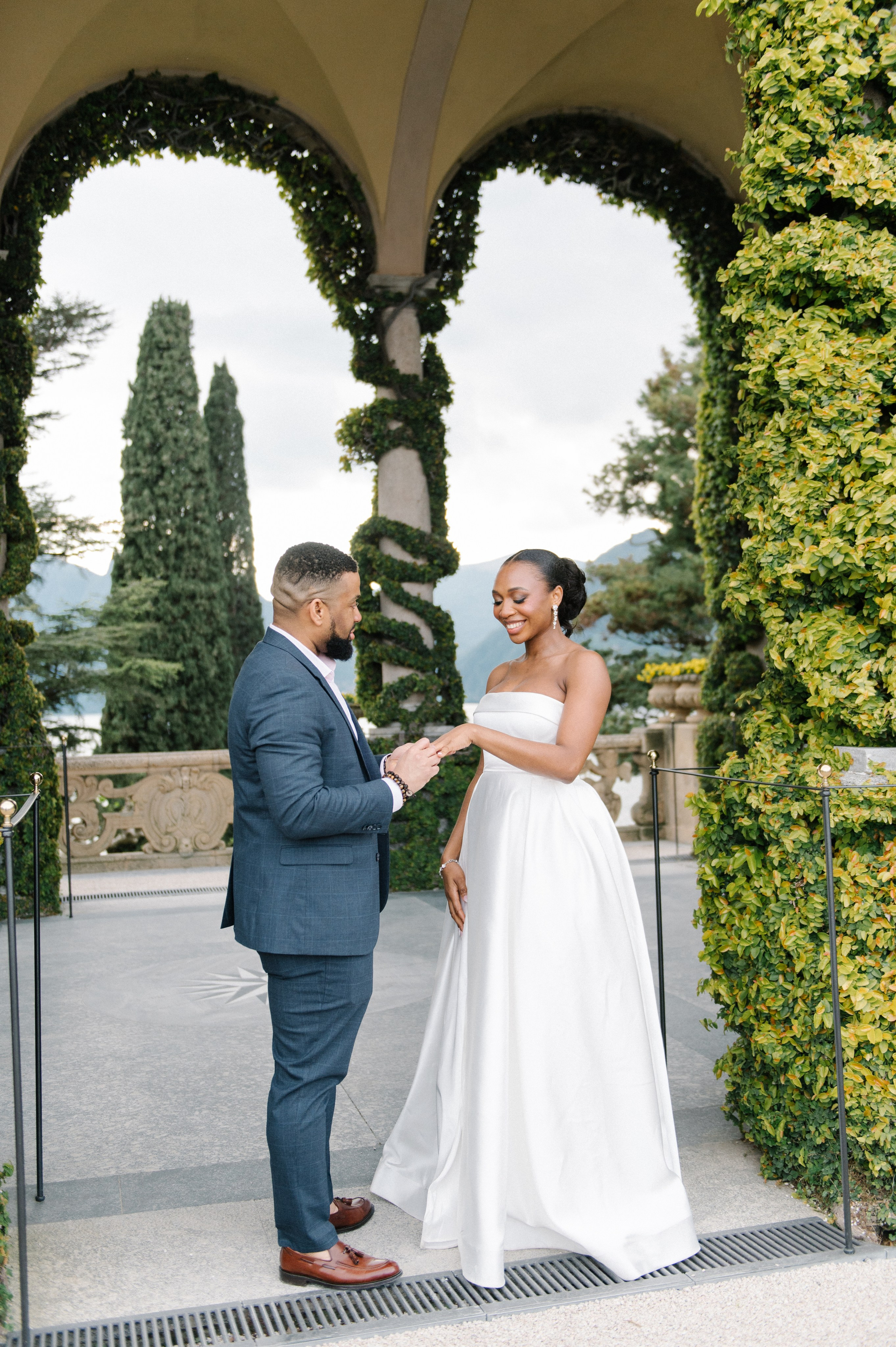Lake Como. Lake Como Photographer — Proposal | Wedding | Elopement