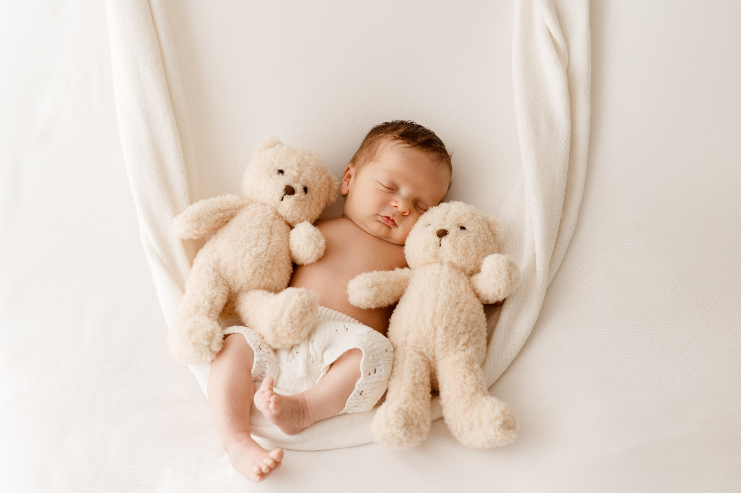 Fotografia Noworodkowa Łódź - Piękne Zdjęcia Noworodków. Fotograf Łódź - sesja ciążowa, noworodkowa, dziecięca. Studio w Łodzi