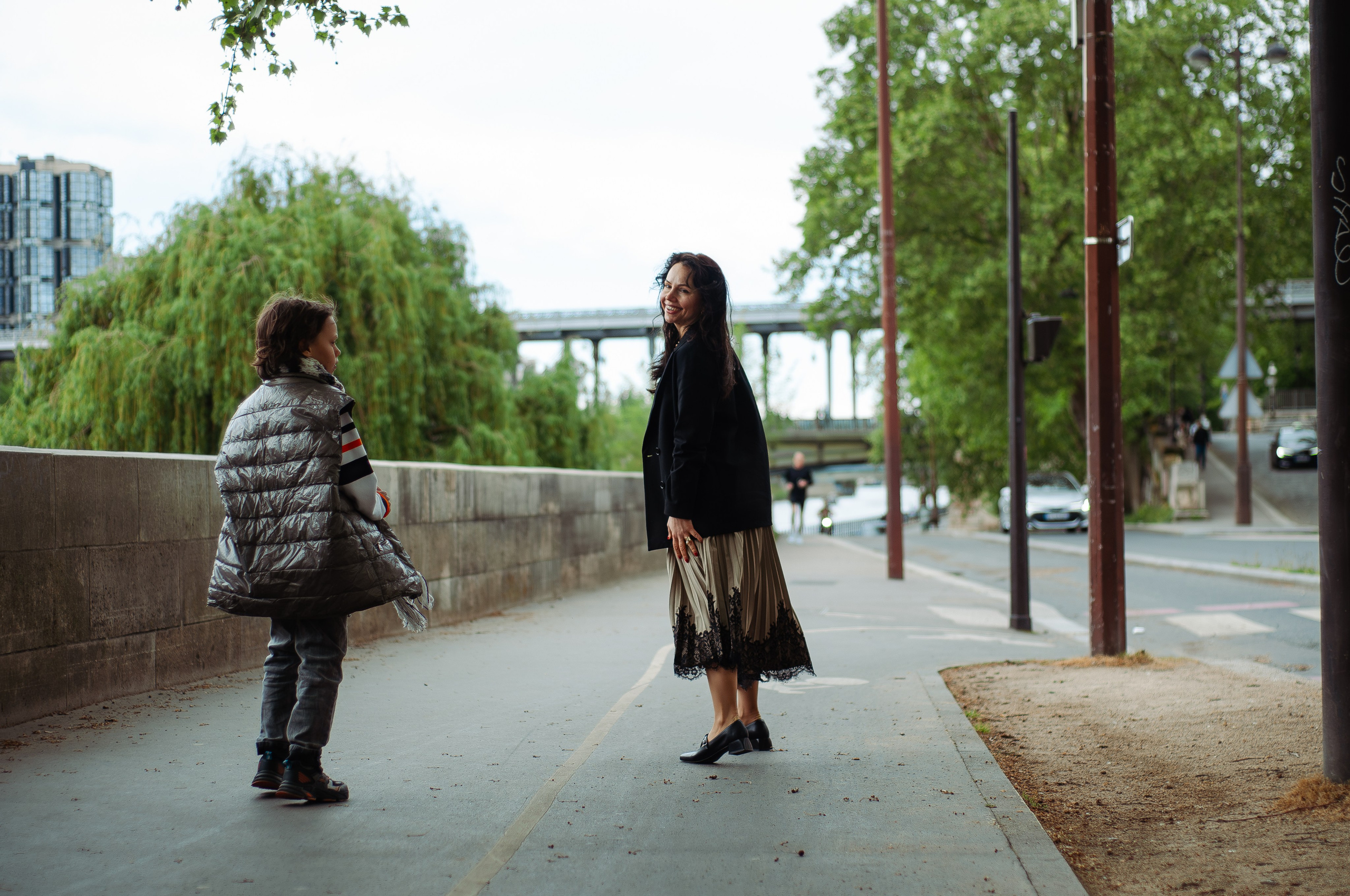 Eiffel Tower Family Photoshoot. Paris photographer — Polina Osipova