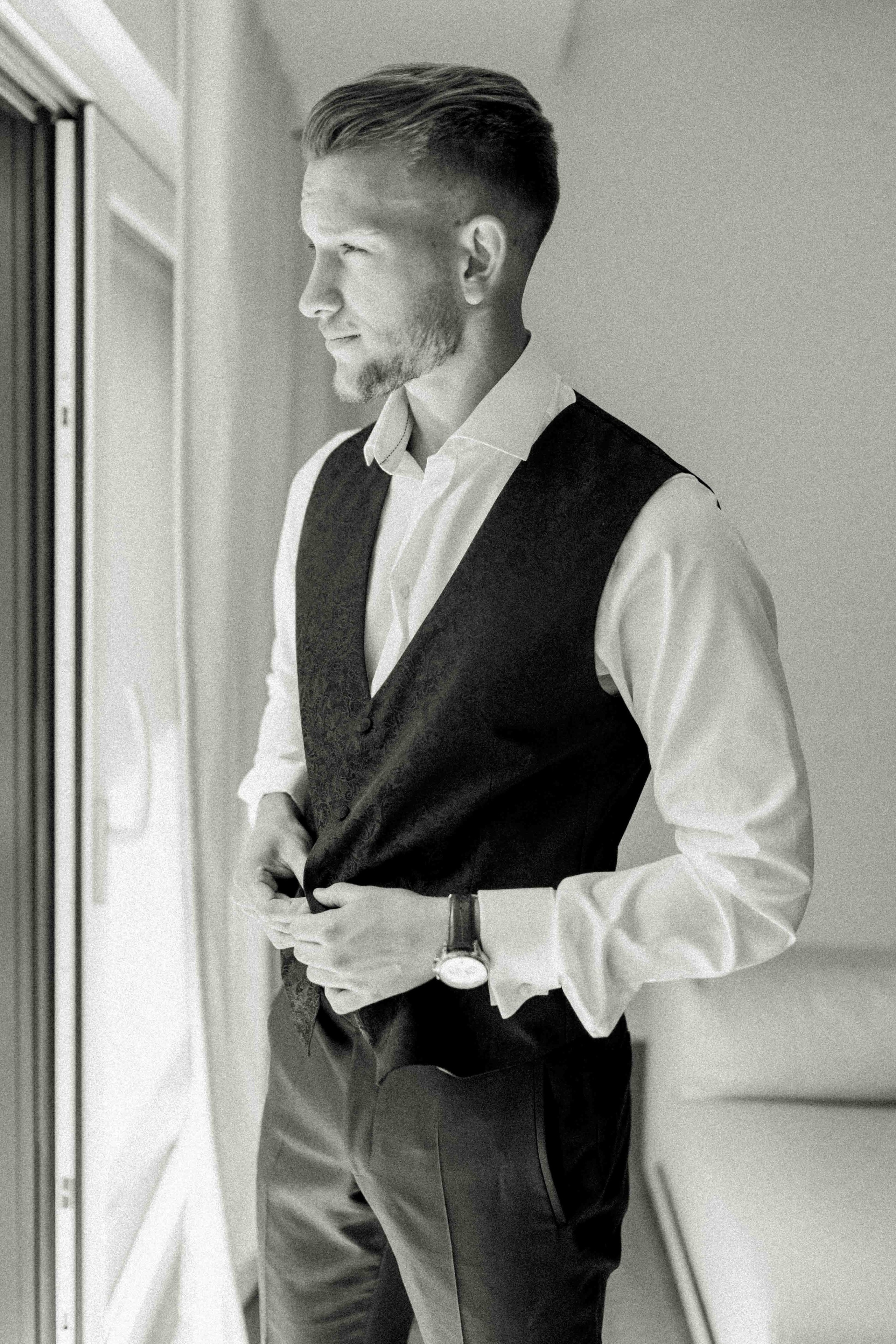 getting ready bräutigam hochzeit landhaus am see garbsen