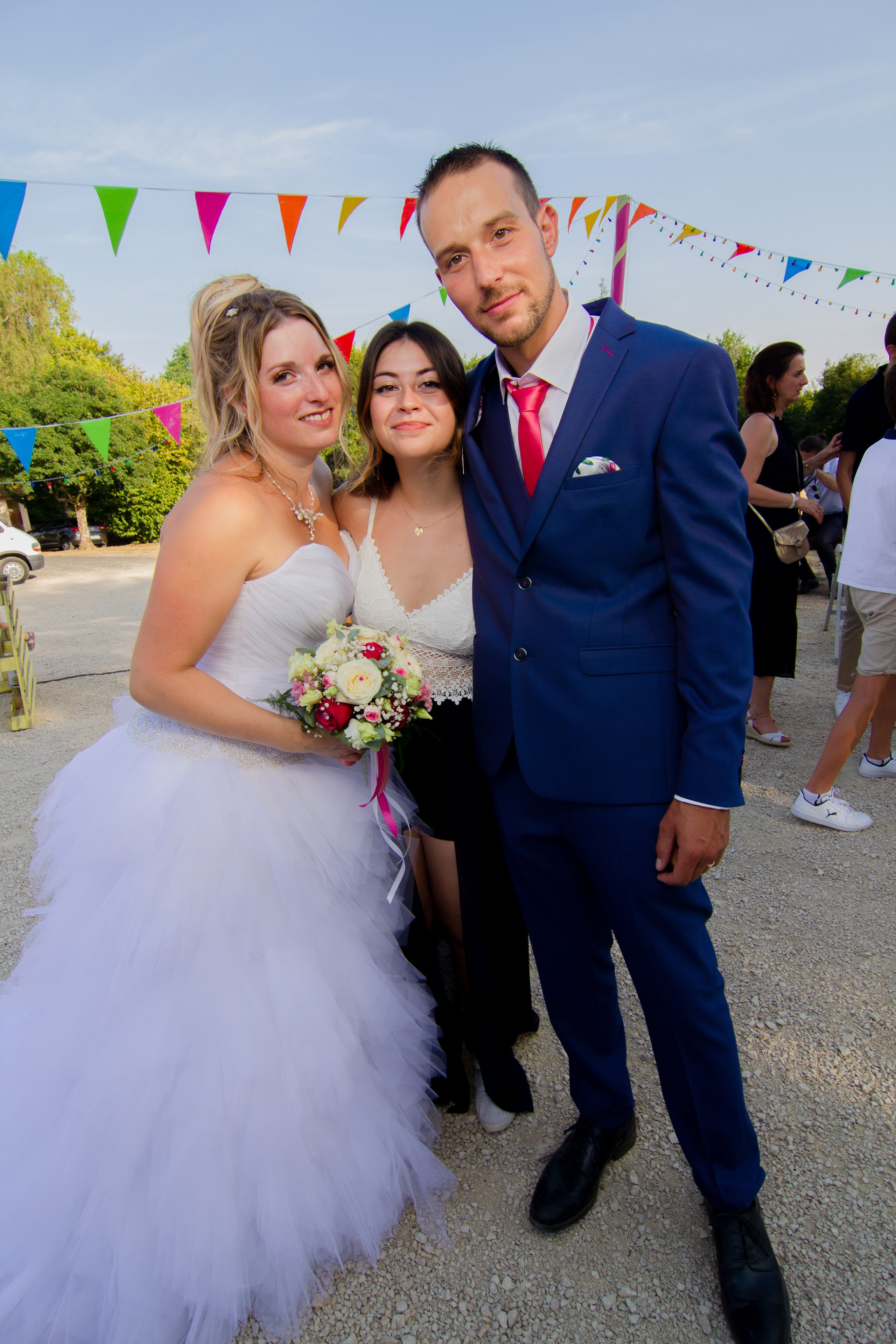 Julie & Denis | Mariage style Scania. Photo studio “Partage ton bonheur” — Family photographer near Châtellerault, Poitiers, and Tours