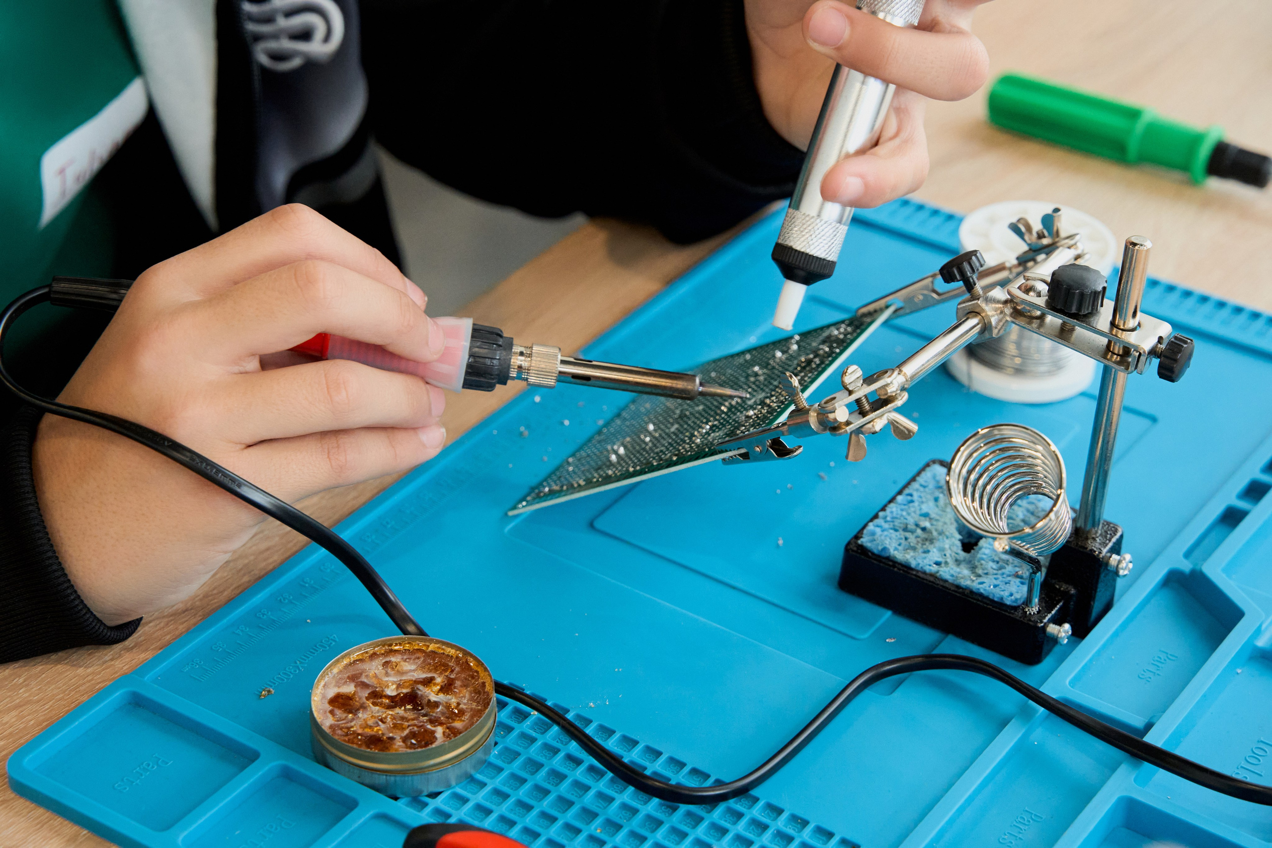 Minivolt. Привет