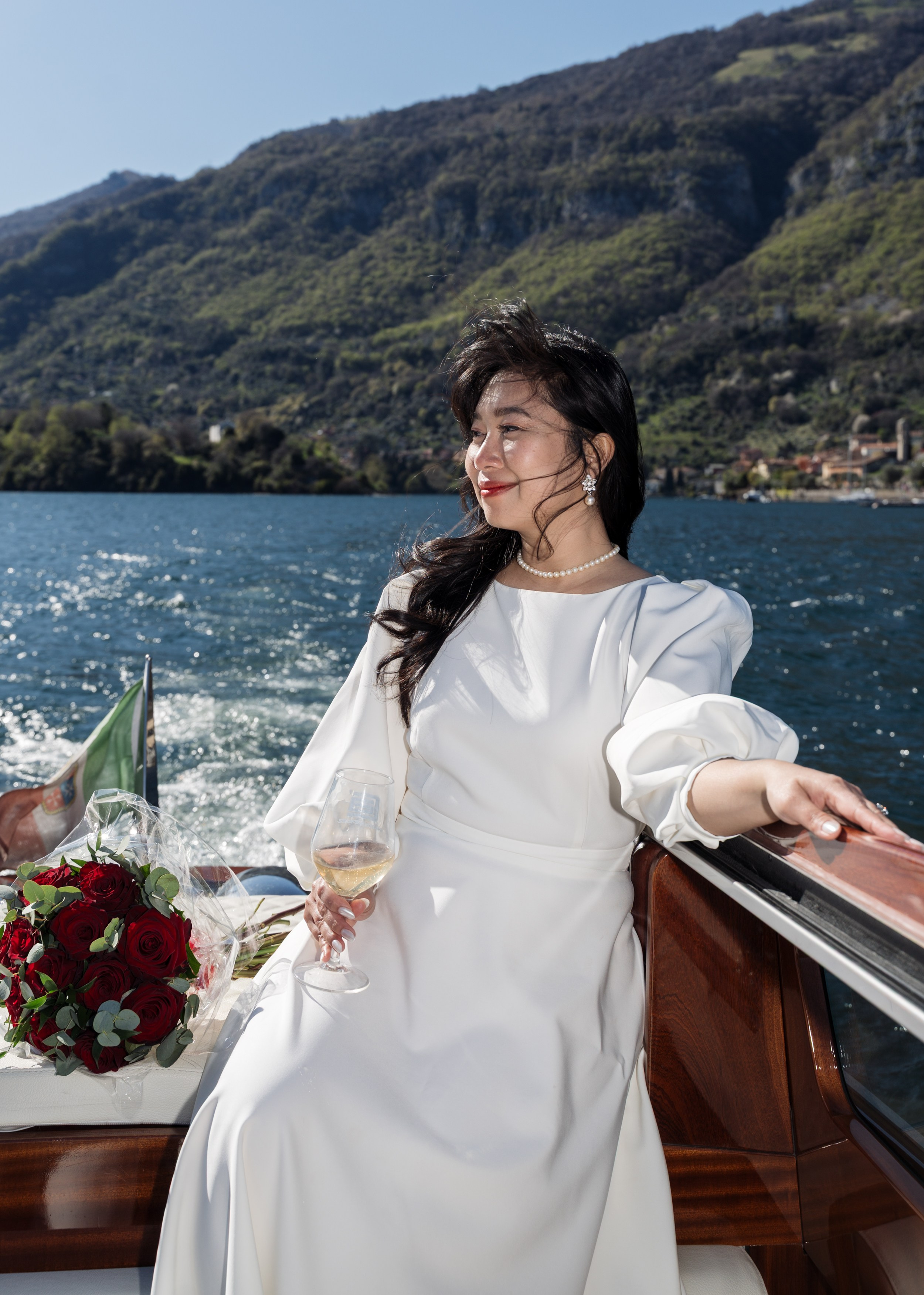 Secret Proposal on a Boat in Lake Como. Proposal Photographer in Lake Como