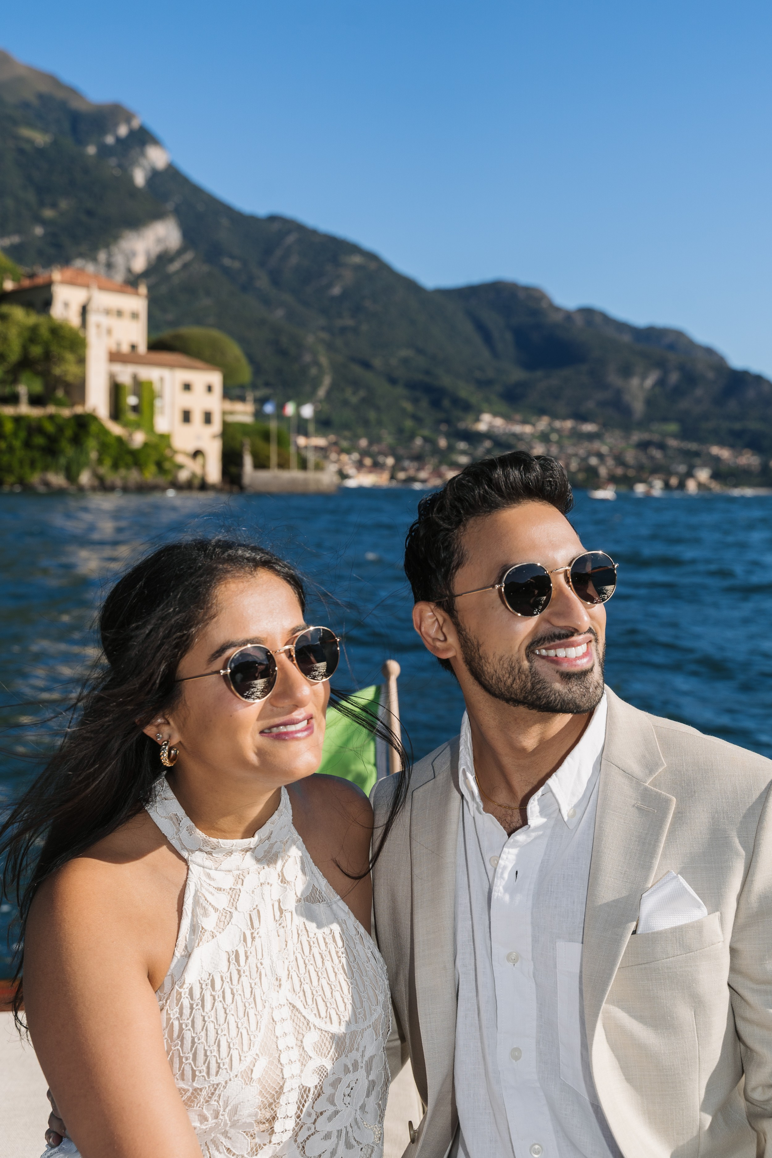 Boat Tour Anniversary in Lake Como. Proposal Photographer in Lake Como