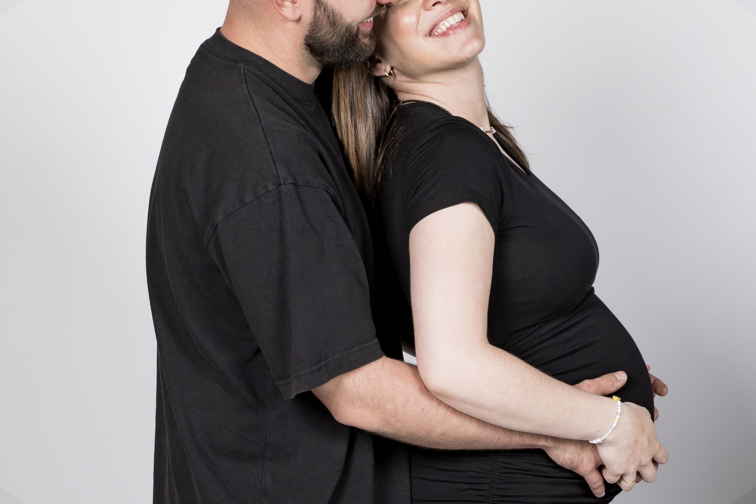 Sesiones de Fotografía de Embarazo en Madrid - Rainbox. Rainbox Estudio de Fotografía