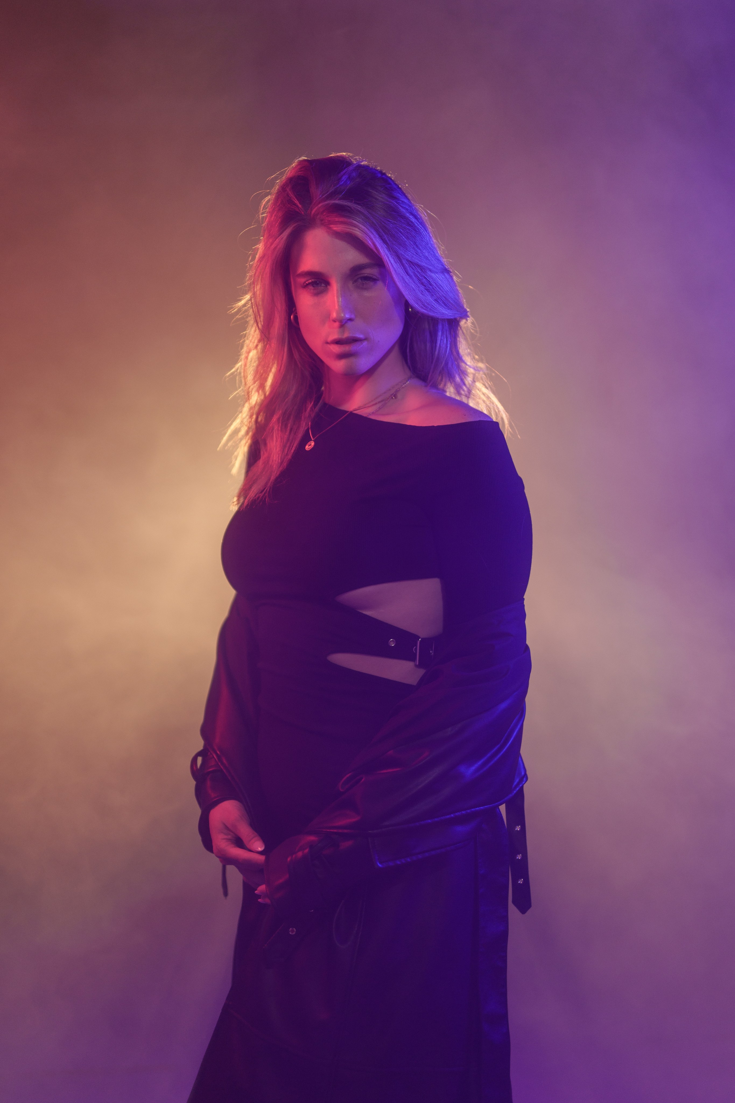 „Kölsch&Shoot“ in Cologne w/ Lisa (Set #5). URBANSTREETFILES.ART