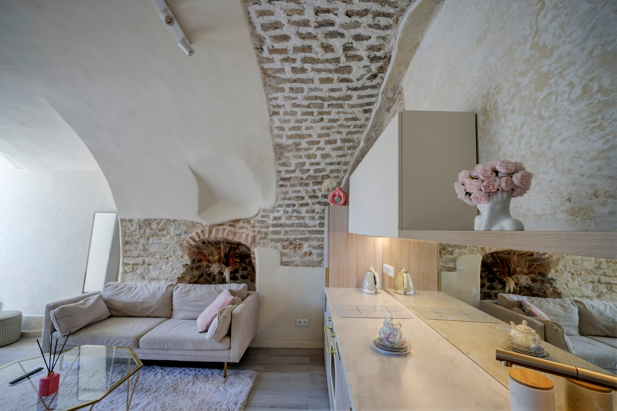 Teatro g. 7 , Vilnius. Elina Sapiega fotografė Vilniuje