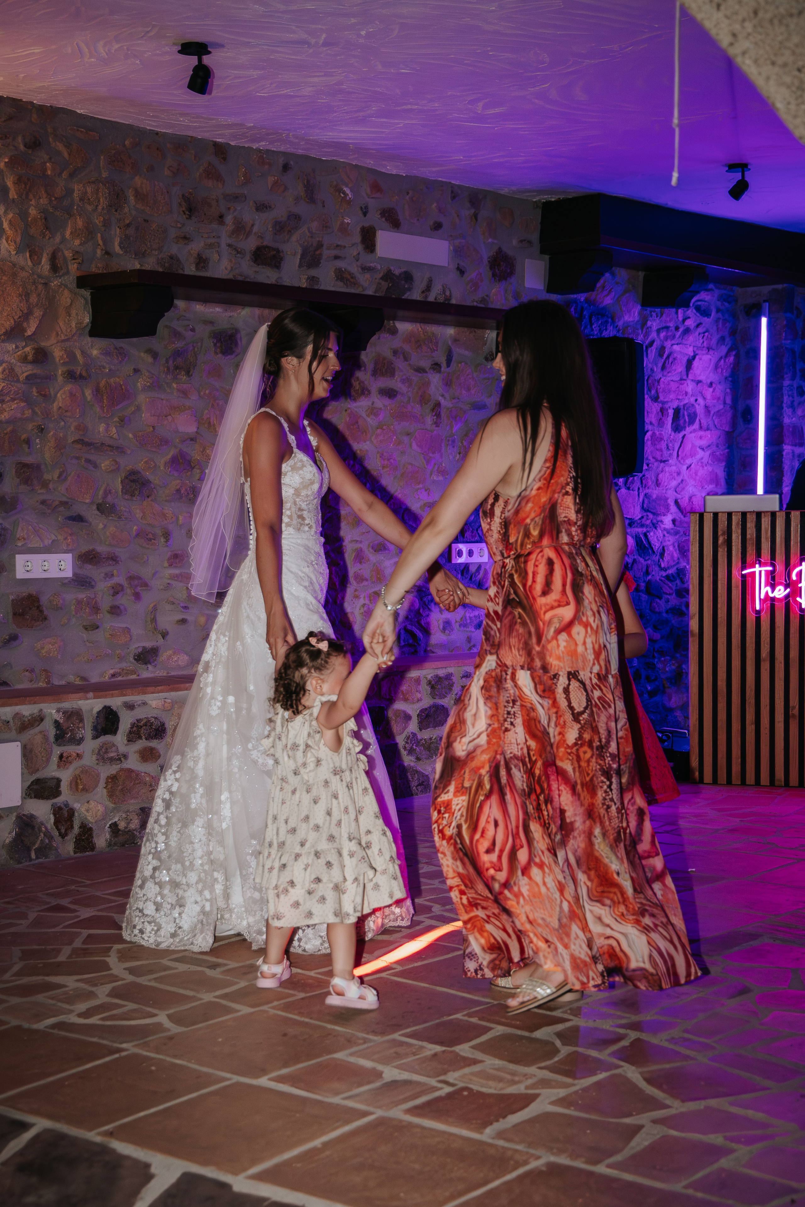 Hollie & Matt, 29/05/2026, Can Jaques. Fotógrafa de bodas en Girona, Costa Brava | Wedding Photographer Evgenia Gruntovaya