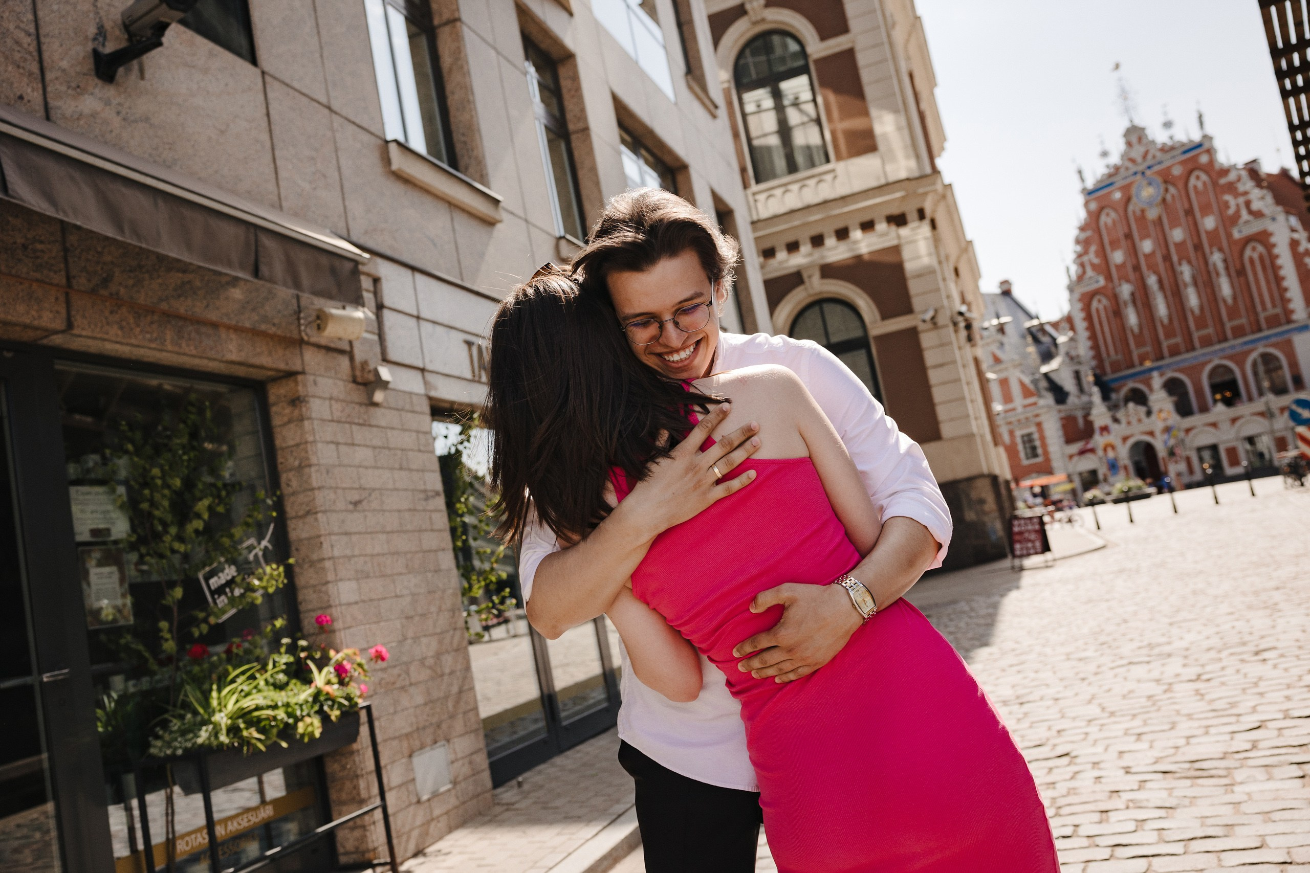 Летняя фотосессия лавстори в Вецриге, Латвия. Евгений Тимофеев | Свадебный и контент-фотограф и видеограф в Риге