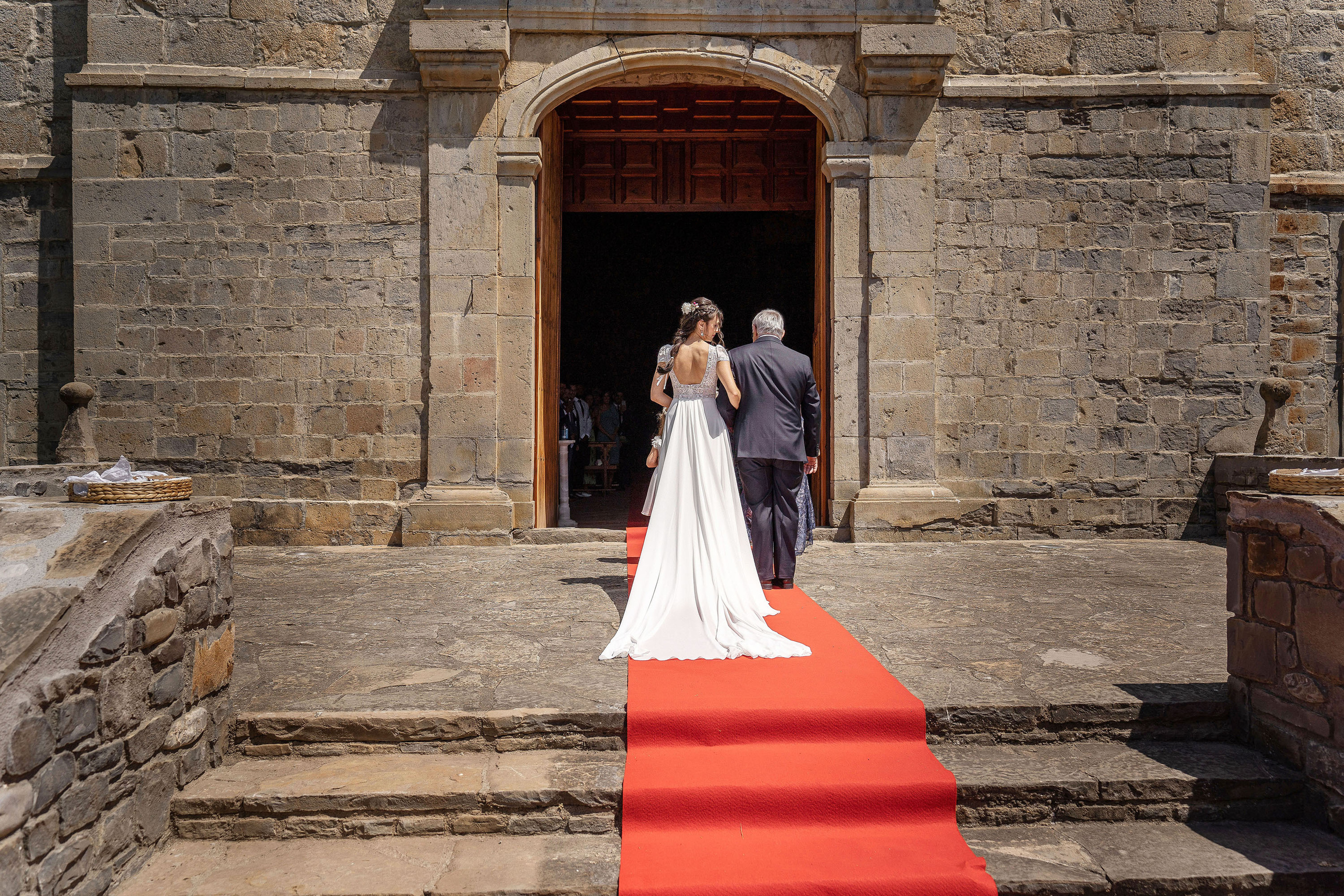 Raquel & Eduardo - Boda Barceló Monasterio de Boltaña. PIXLOVE - Fotógrafos de bodas Huesca Pirineos Zaragoza