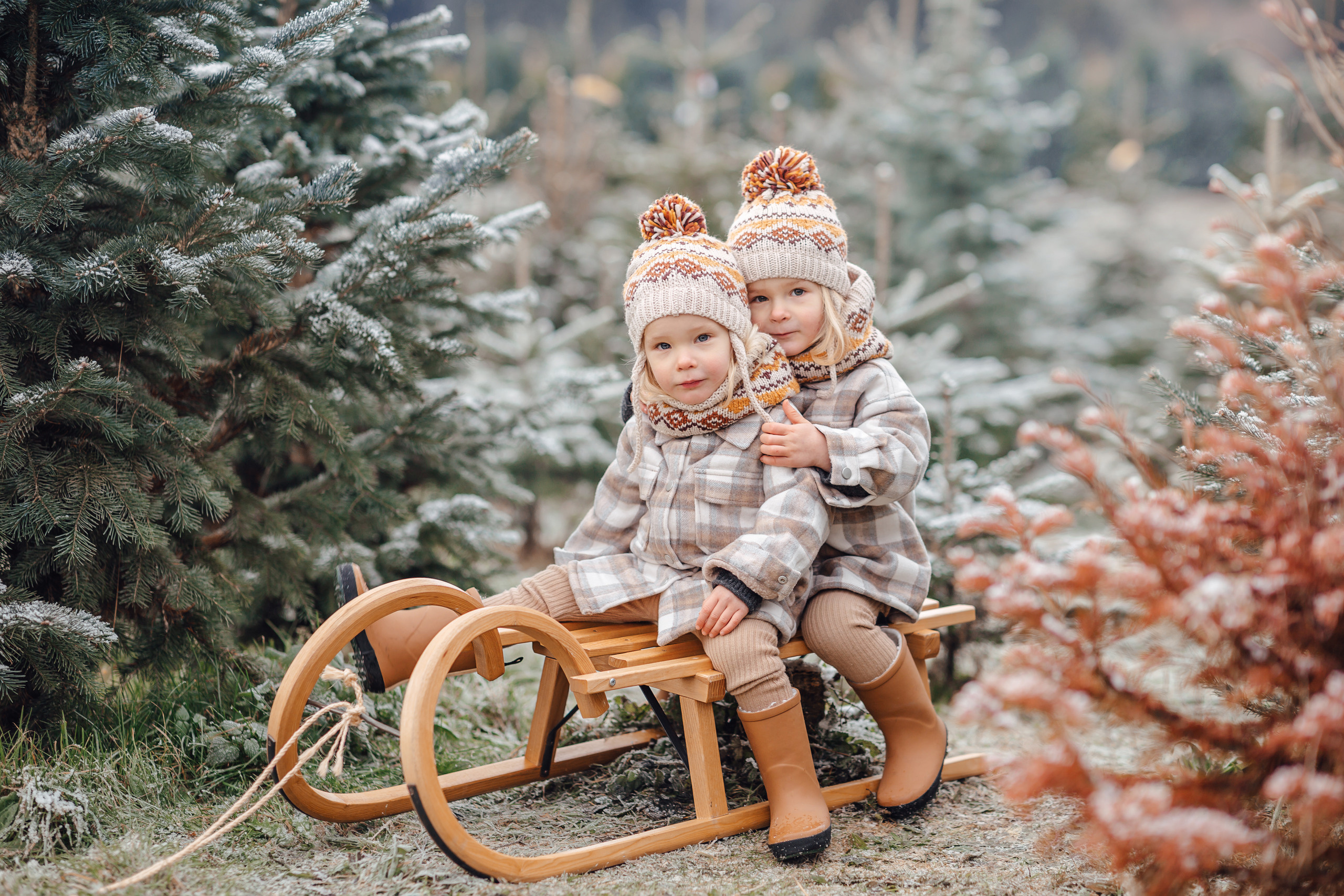 Emily&Luise. Family photograph in Munich Anastasia Vorobtsova