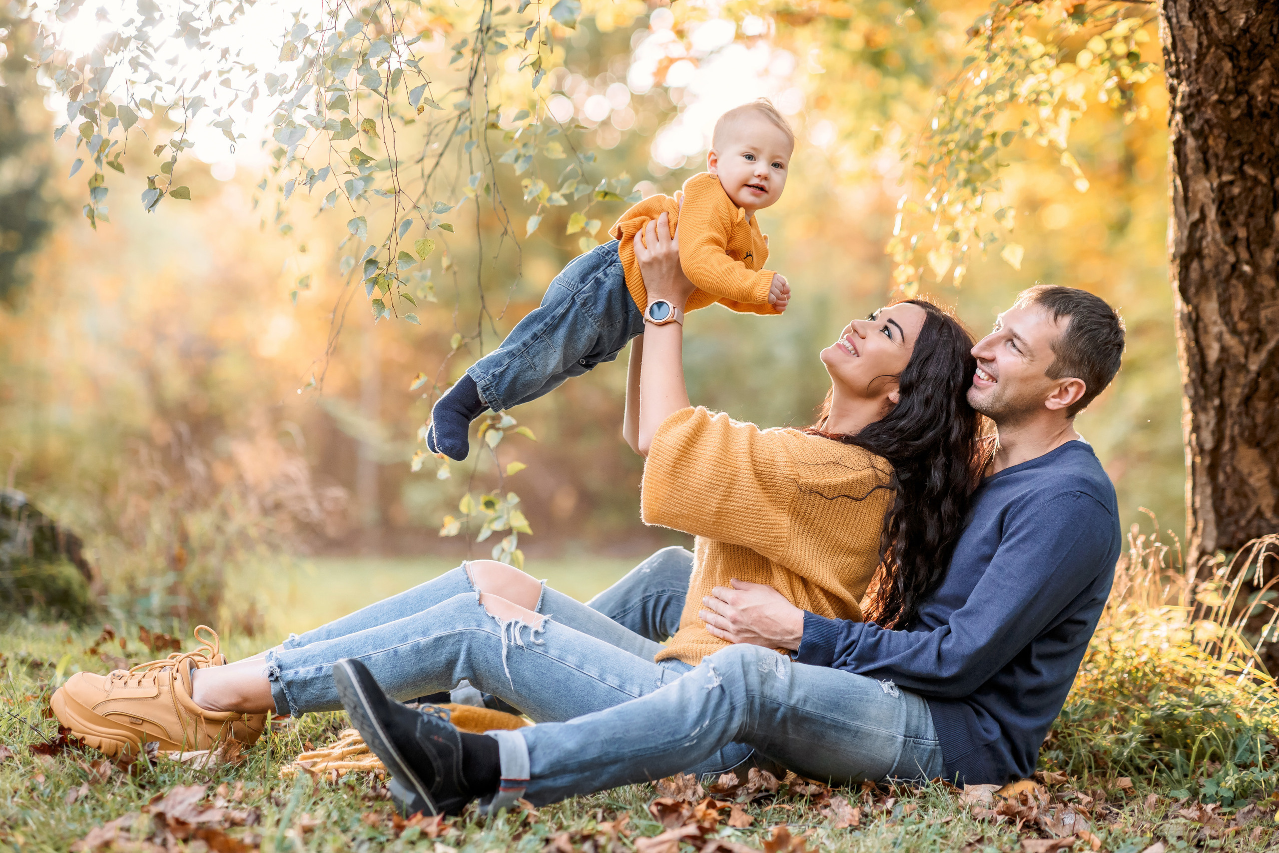English garten vibes. Family photograph in Munich Anastasia Vorobtsova