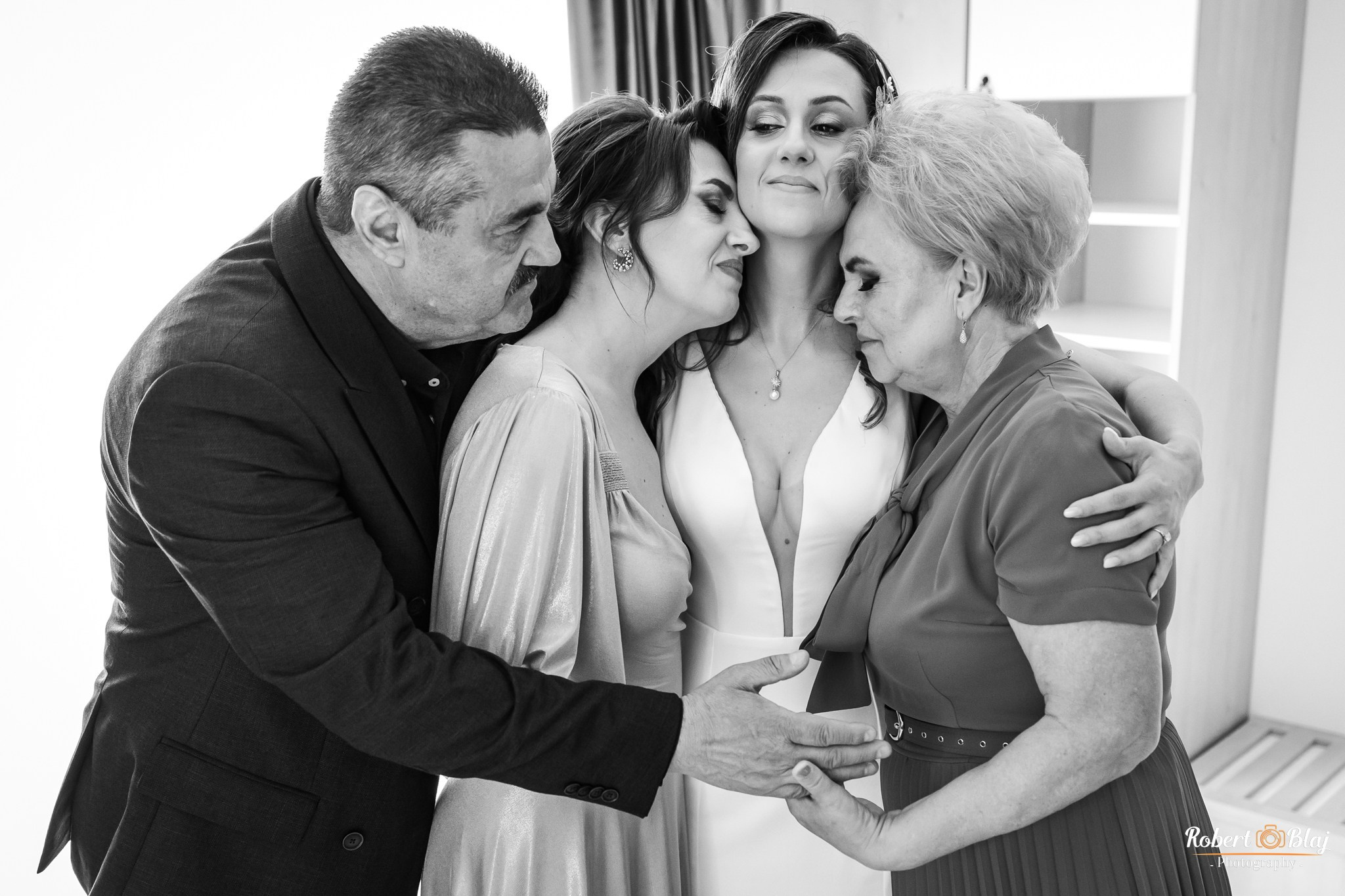 Ioana & Florin. Robert Blaj - Fotograf Nuntă Iași