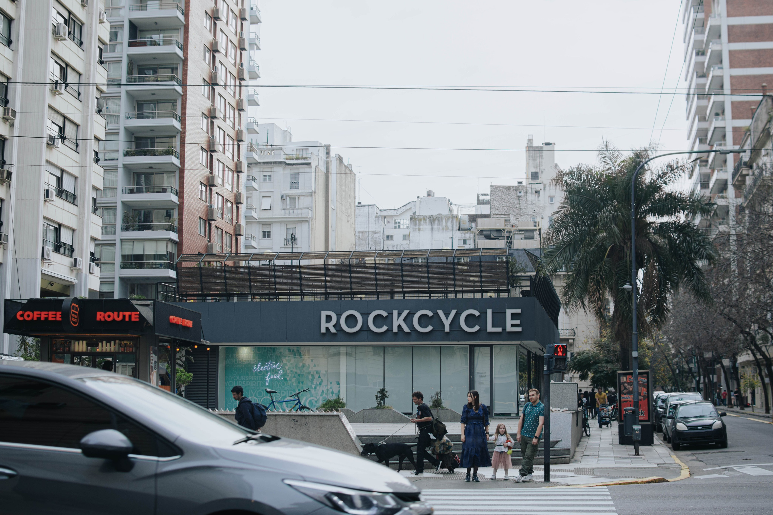 Photographer’s fam. Photographer @elmirkami in the city of Buenos Aires