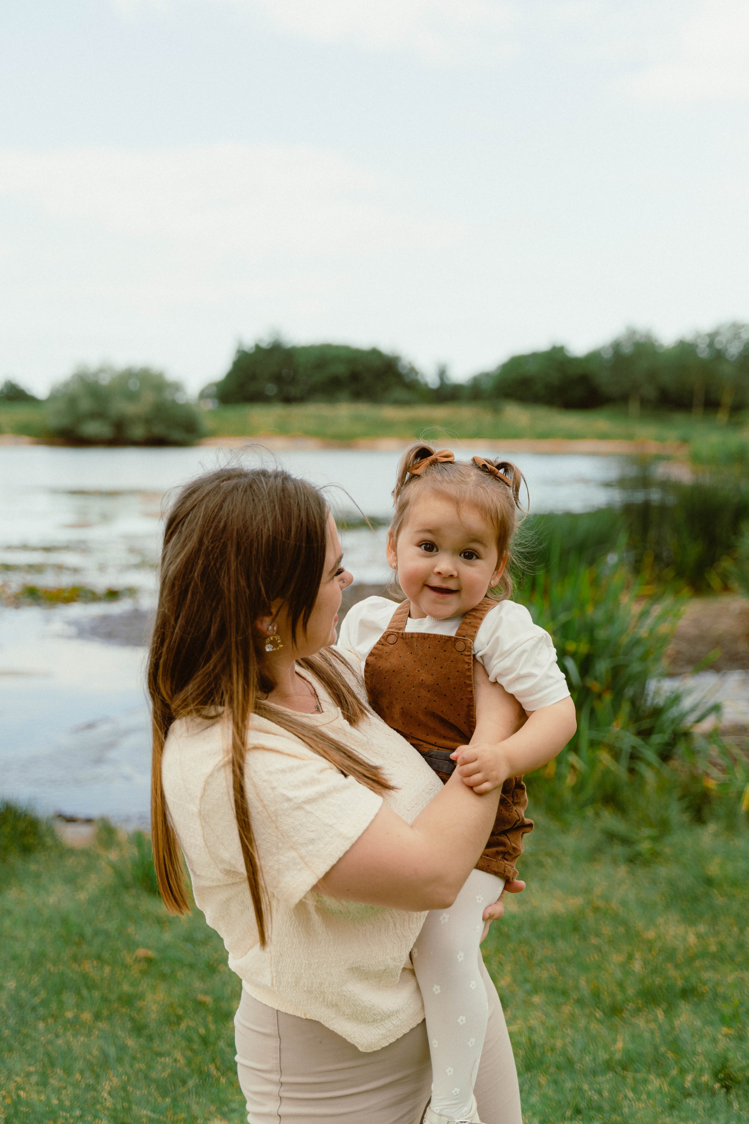 Mère & fille. Weeding photographer / event / portrait