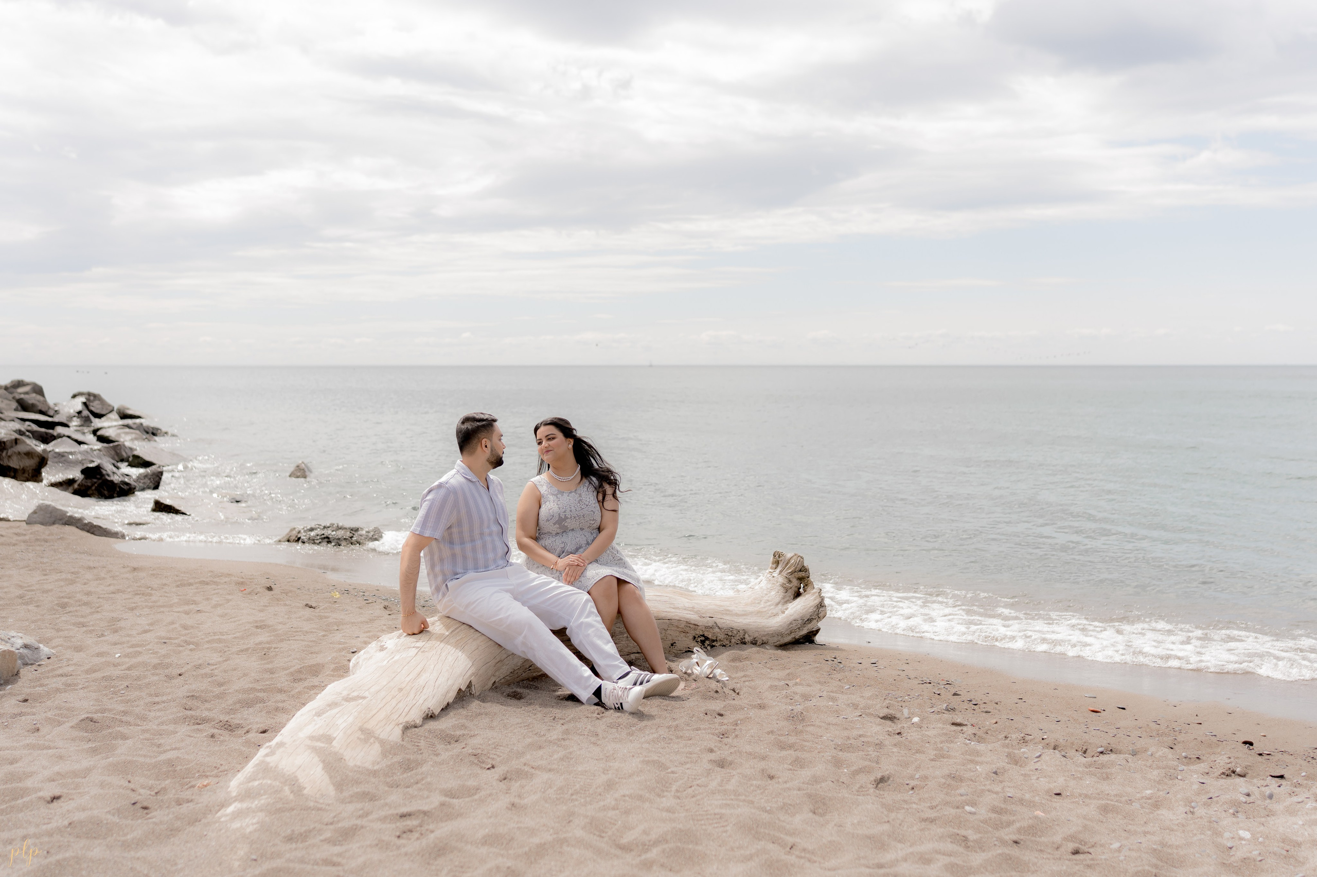 Dhairya and Krupali. Wedding Photographers and Filmmakers