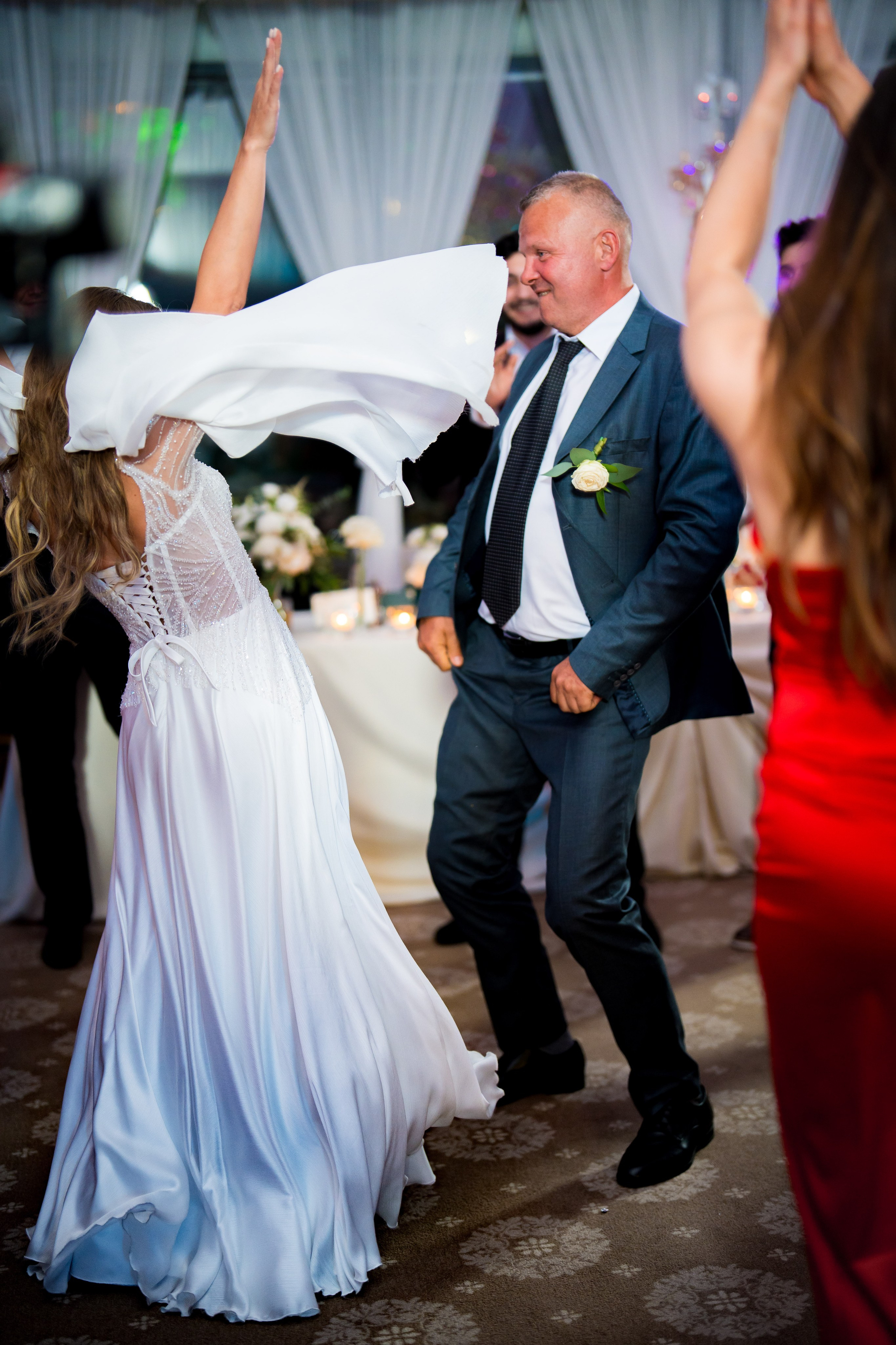 PARTY. Gabriel Florea — Fotograf nuntă București