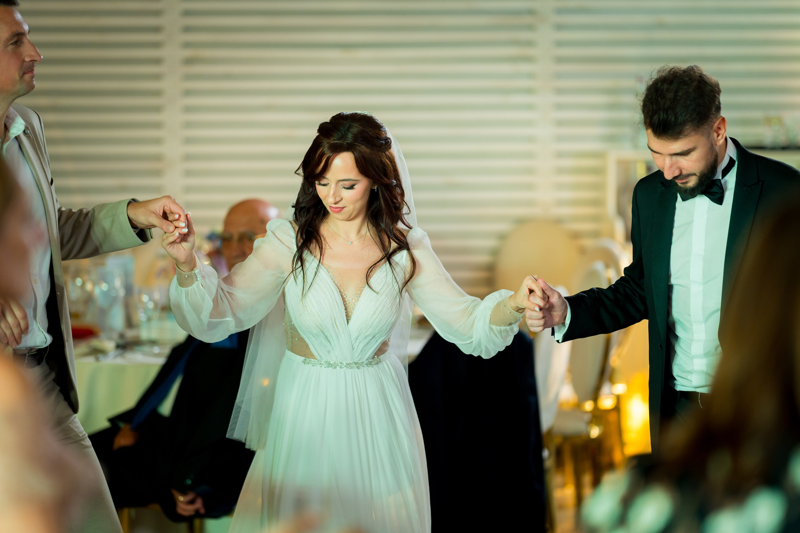 PARTY. Gabriel Florea — Fotograf nuntă București