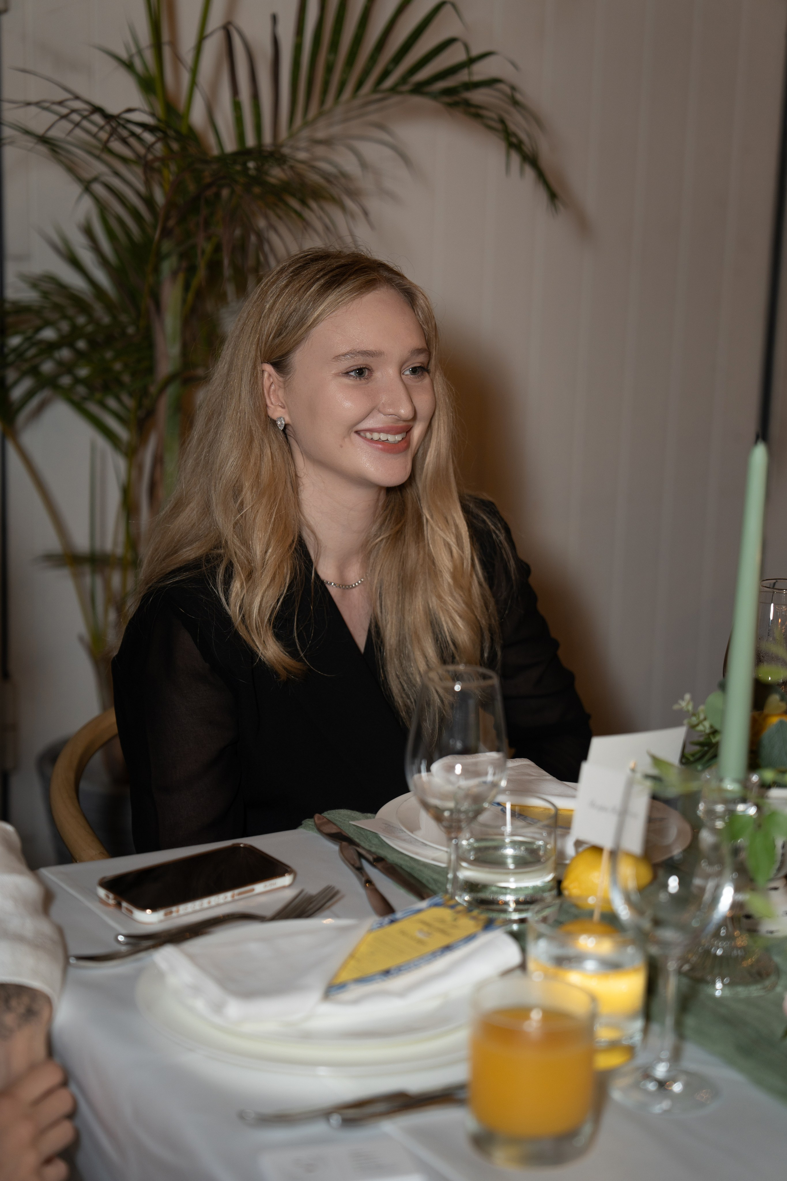 WOMEN-FOR-WOMEN GRAND DINNER. ФОТОГРАФ В ГОНКОНГЕ (СВАДЬБЫ, FASHION, СЕМЕЙНЫЕ, МЕРОПРИЯТИЯ, ФОТОПРОГУЛКИ)